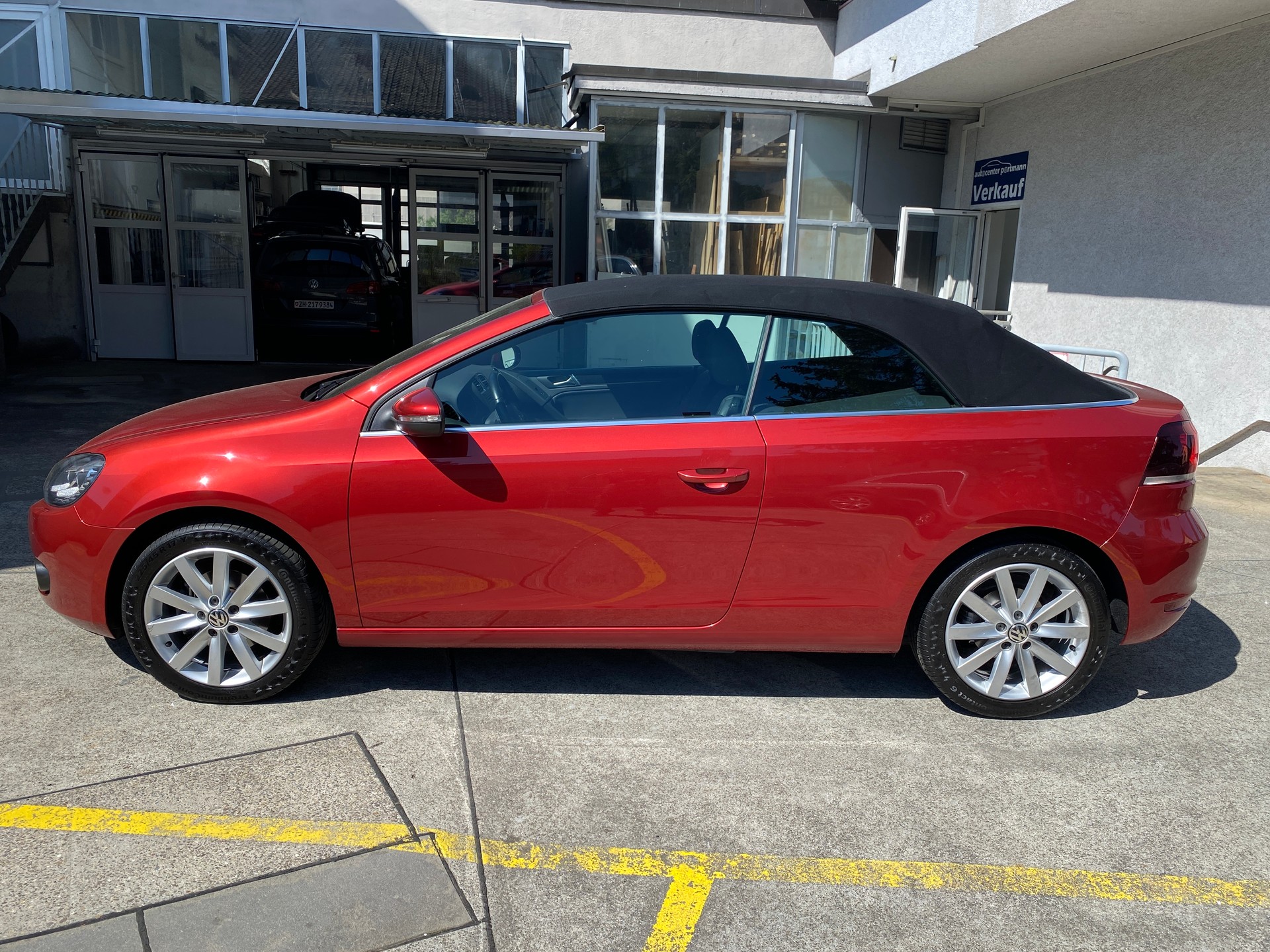 VW Golf Cabrio 1.4 TSI DSG-image-13