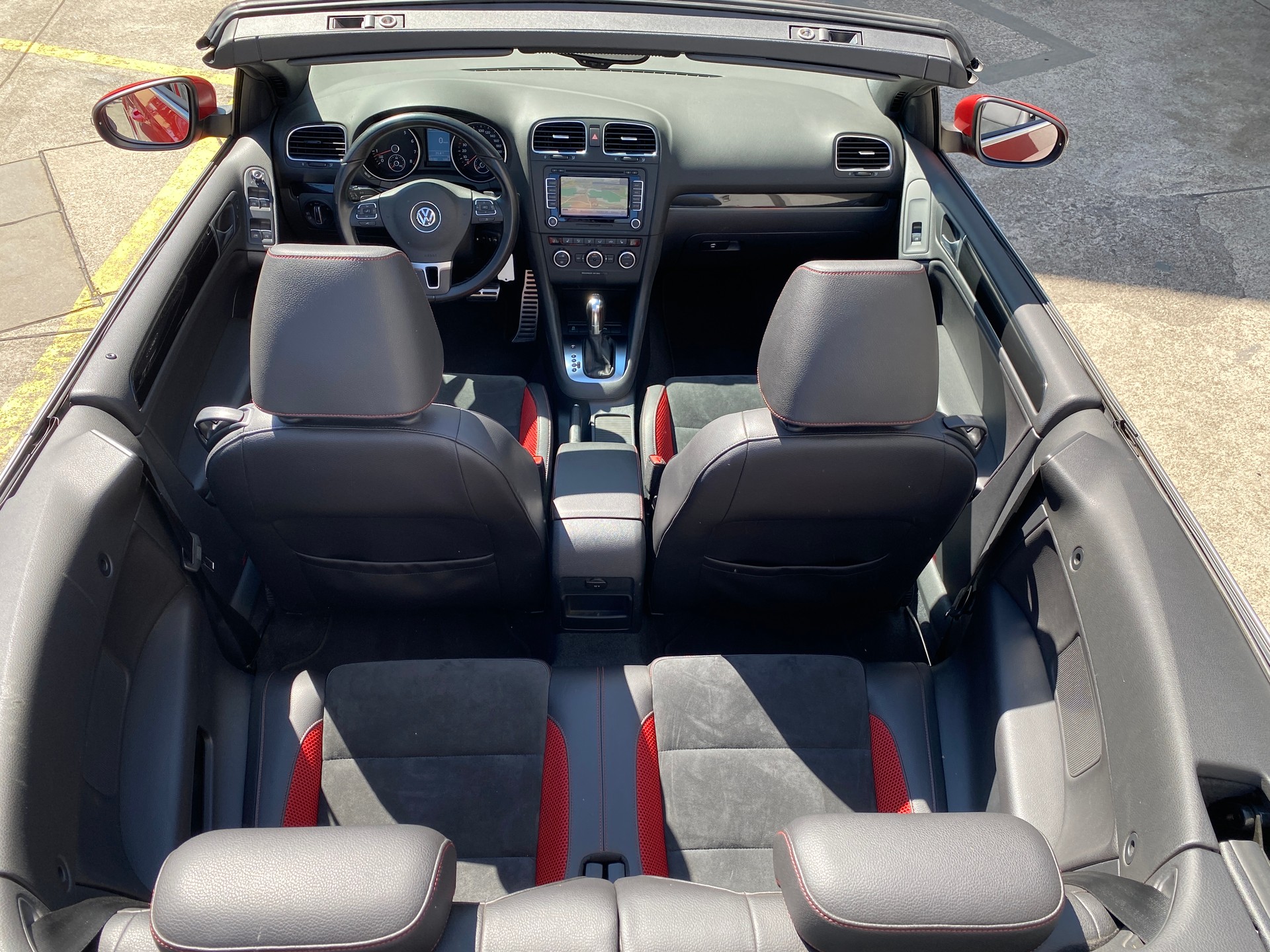 VW Golf Cabrio 1.4 TSI DSG-image-16