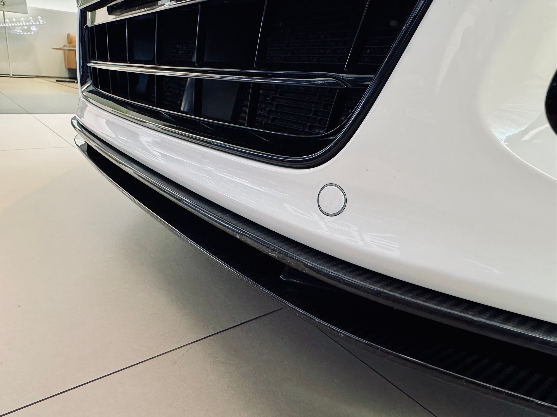 AUDI R8 Spyder 4.2 S-Tronic-image-16
