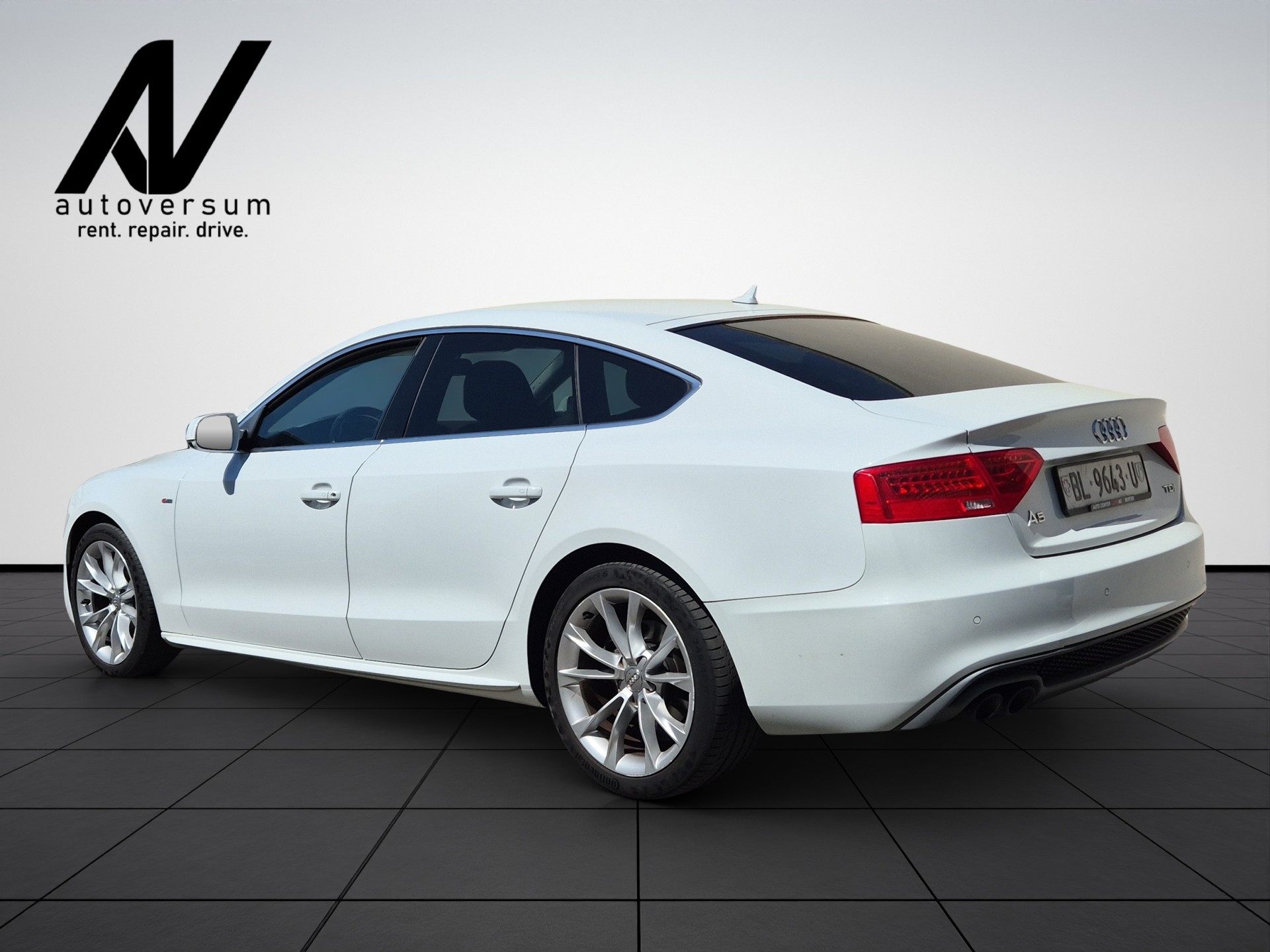 AUDI A5 S- Line-image-4