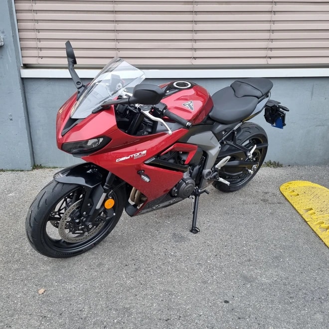 TRIUMPH Daytona 660-image-1