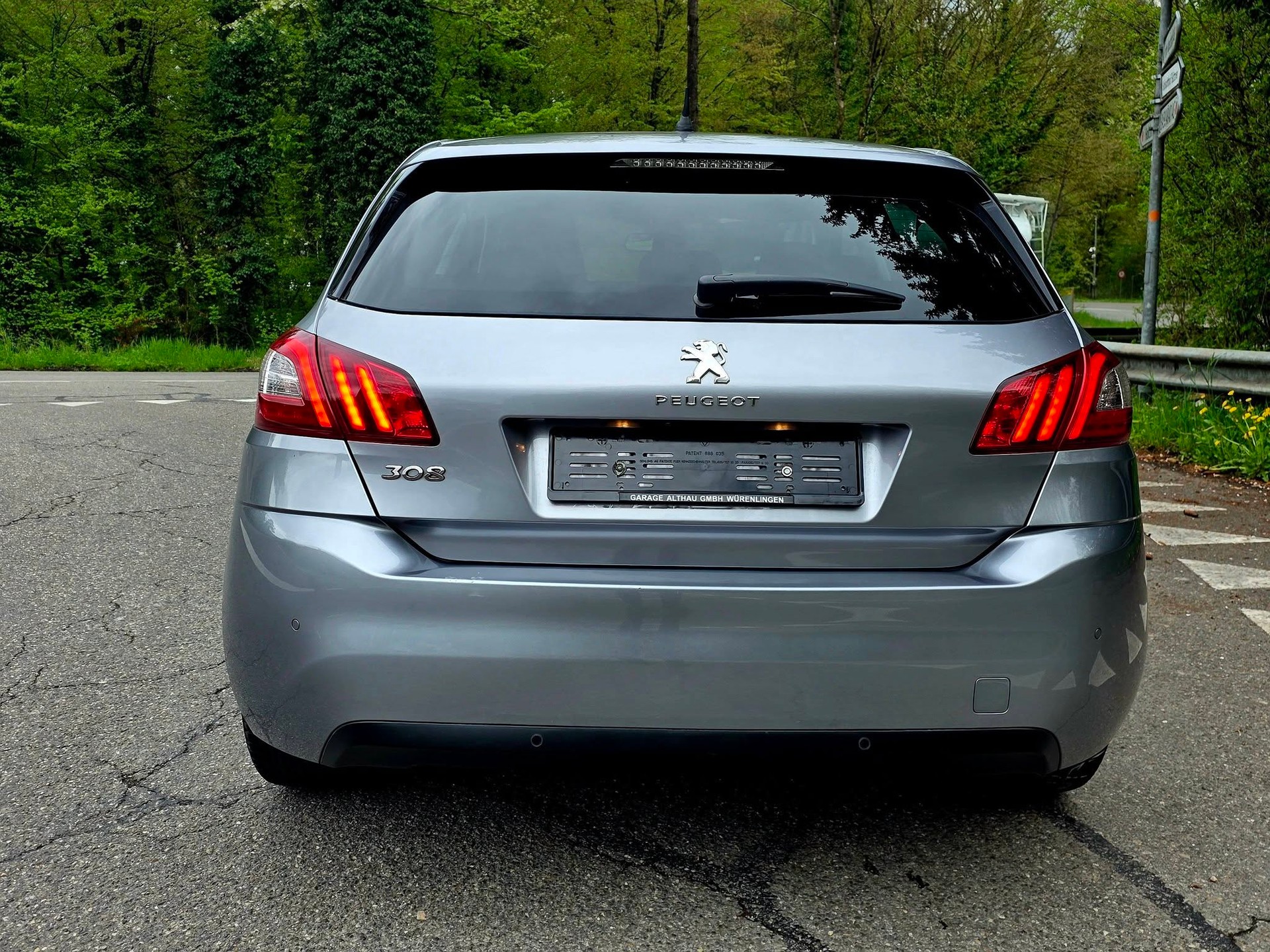 PEUGEOT 308 1.6 THP Allure-image-13