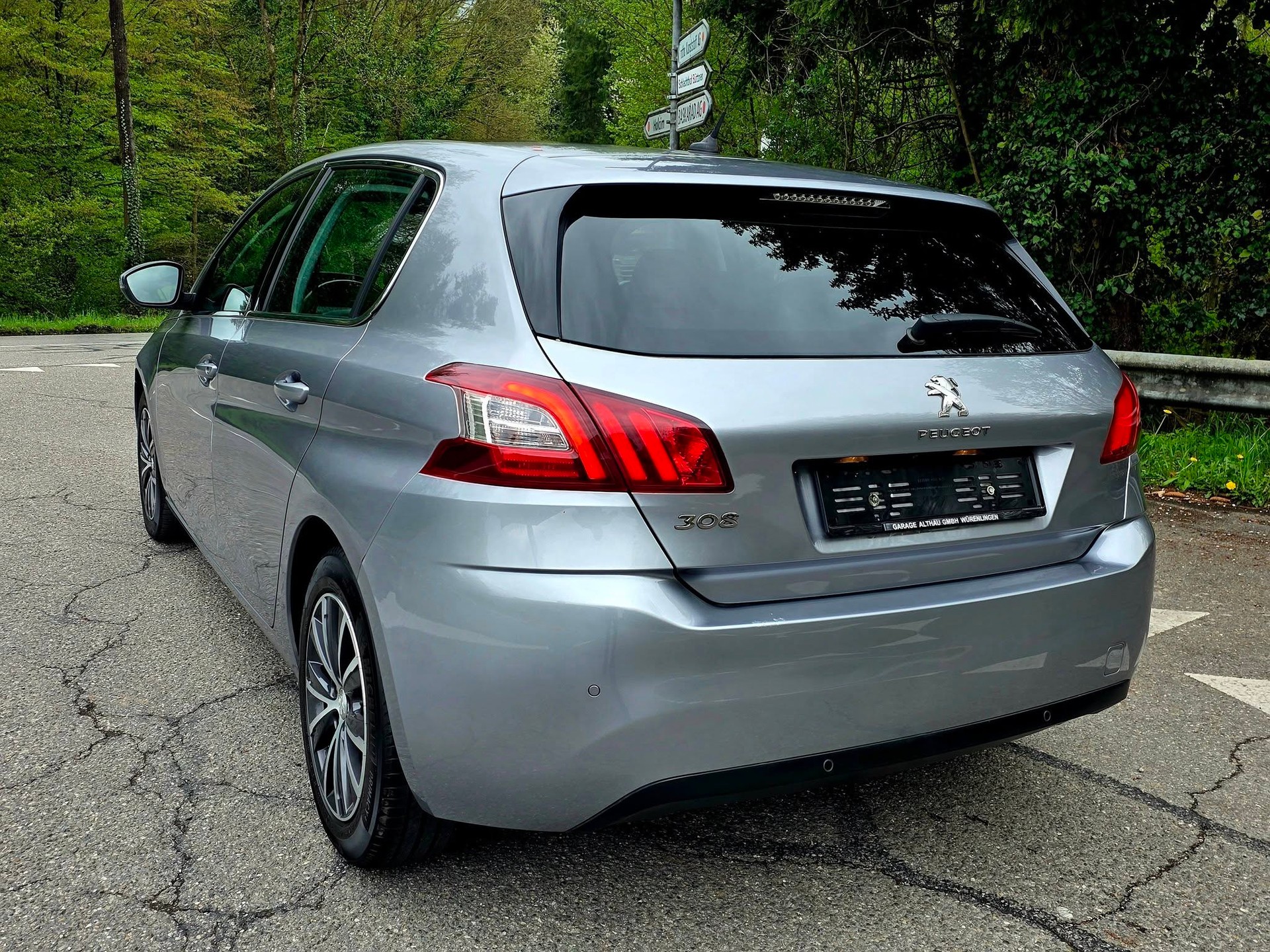 PEUGEOT 308 1.6 THP Allure-image-10