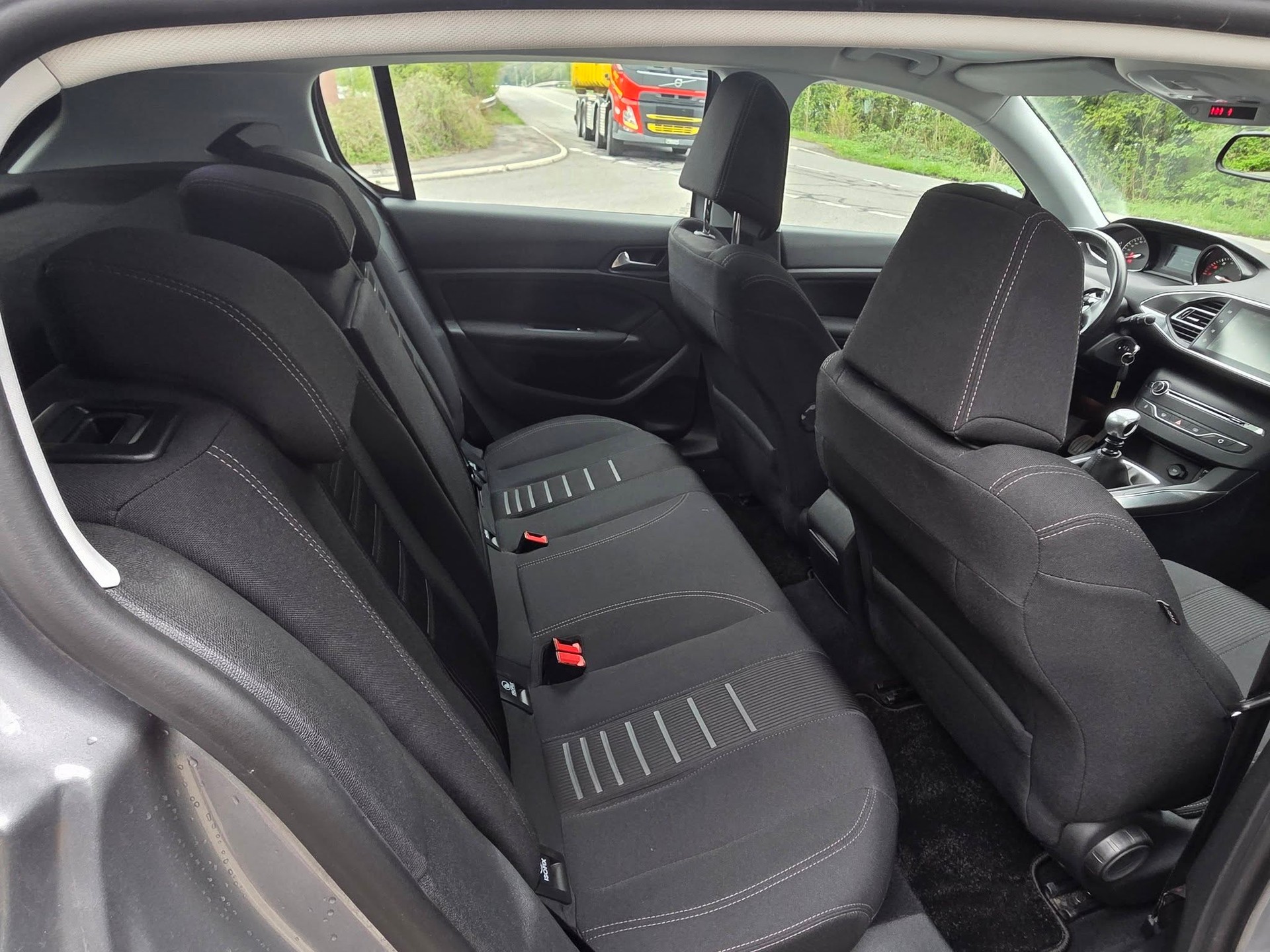 PEUGEOT 308 1.6 THP Allure-image-11