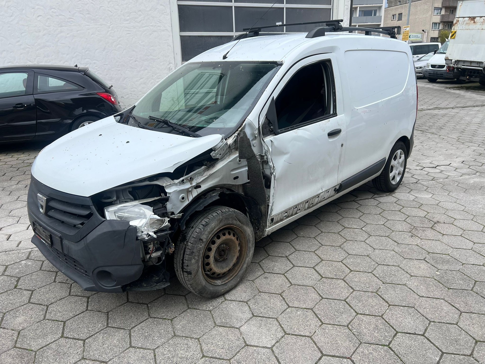 DACIA Dokker Van 1.6 Ambiance+-showroom-element-3