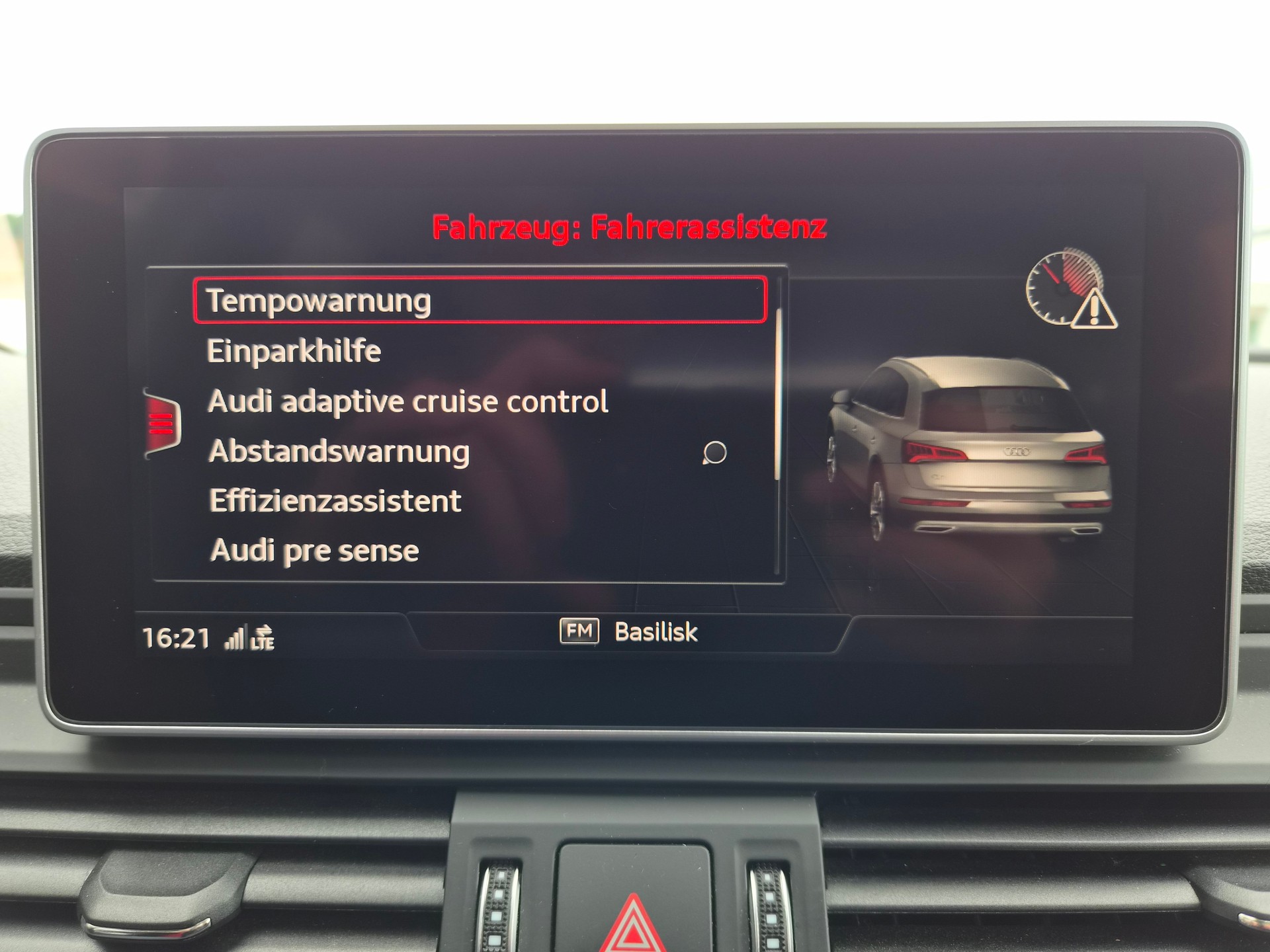 AUDI Q5 2.0 TDI sport quattro S-tronic-image-19