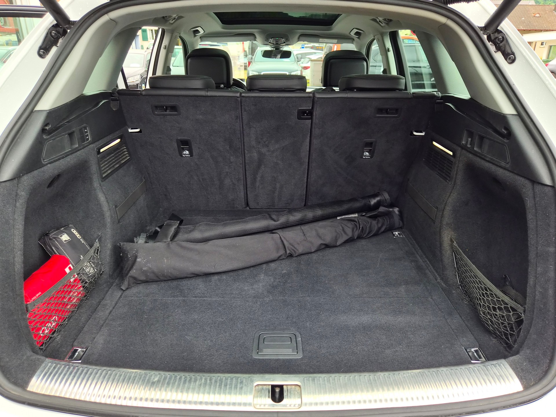 AUDI Q5 2.0 TDI sport quattro S-tronic-image-11