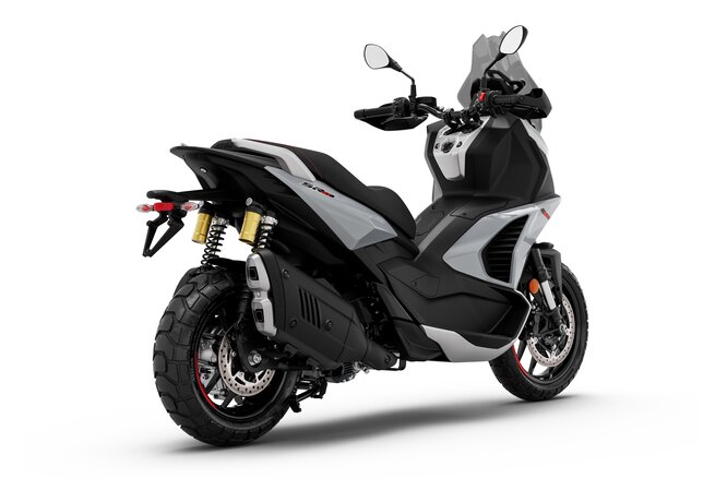 APRILIA SR 400 GT-image-2