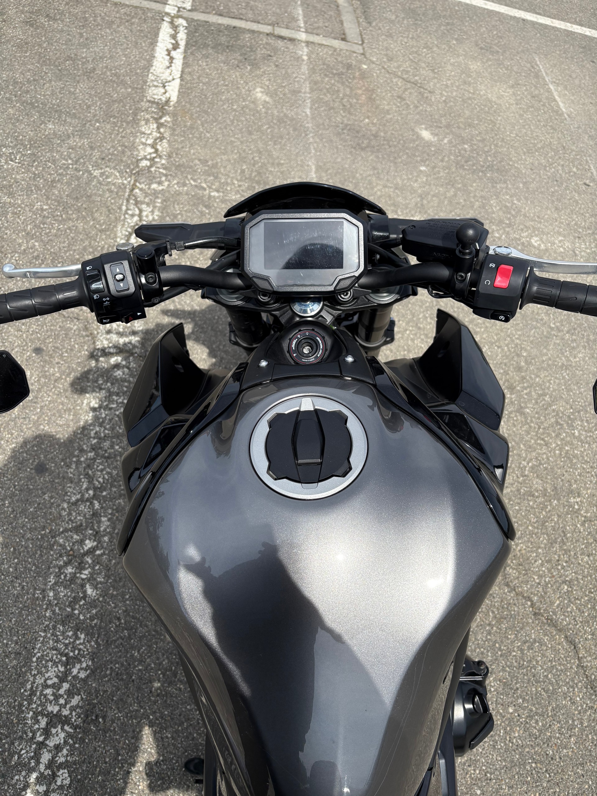 KAWASAKI Z 900-image-5