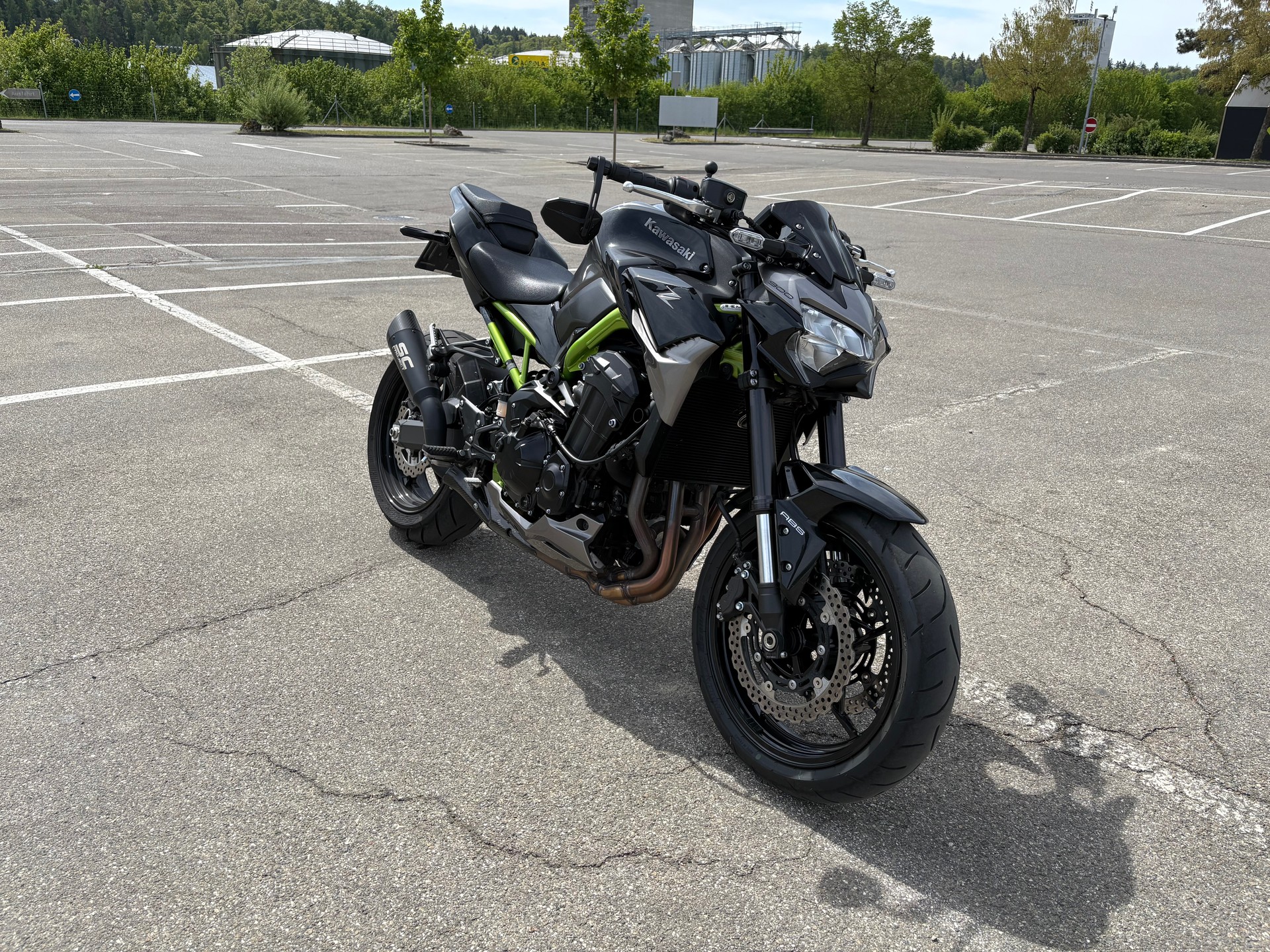 KAWASAKI Z 900-image-1