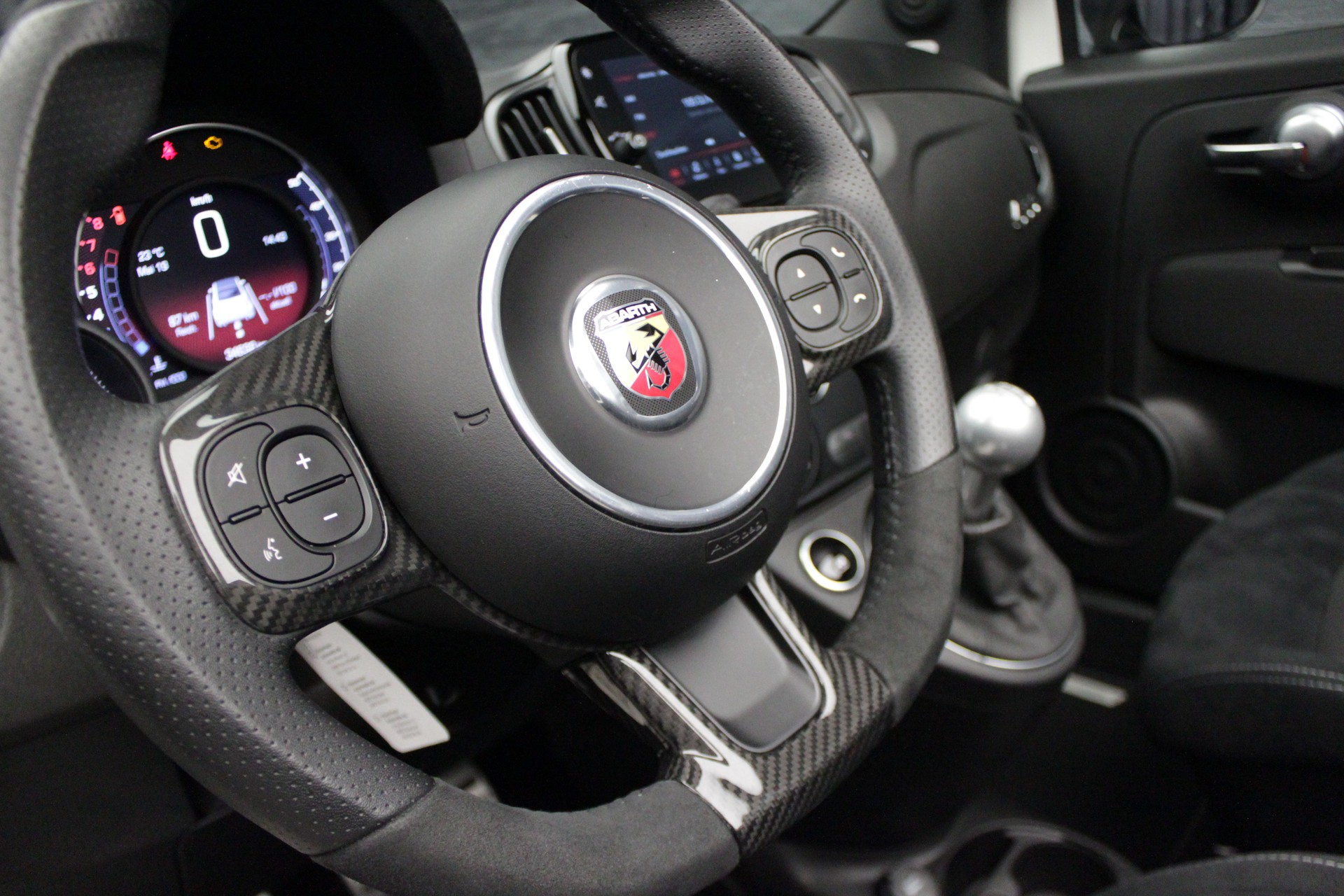 FIAT 695C 1.4 16V Turbo Abarth Turismo / Competizione-image-17