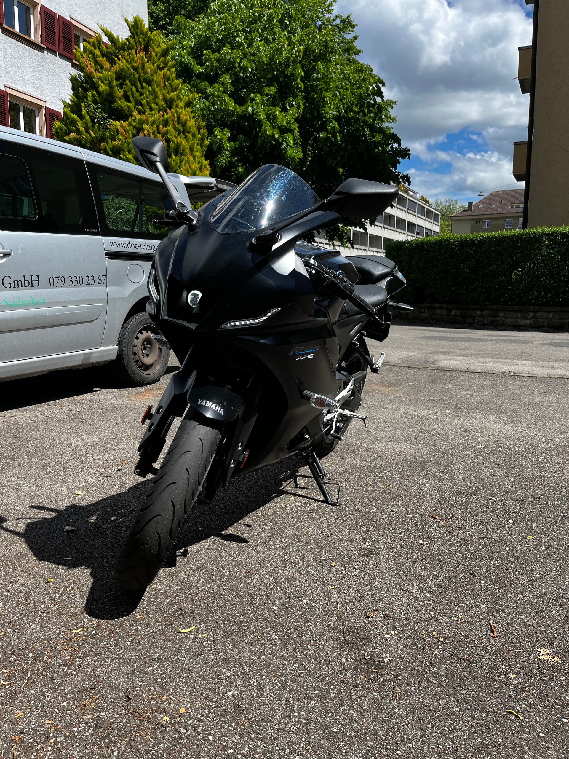 YAMAHA YZF-R 125 ABS-image-3