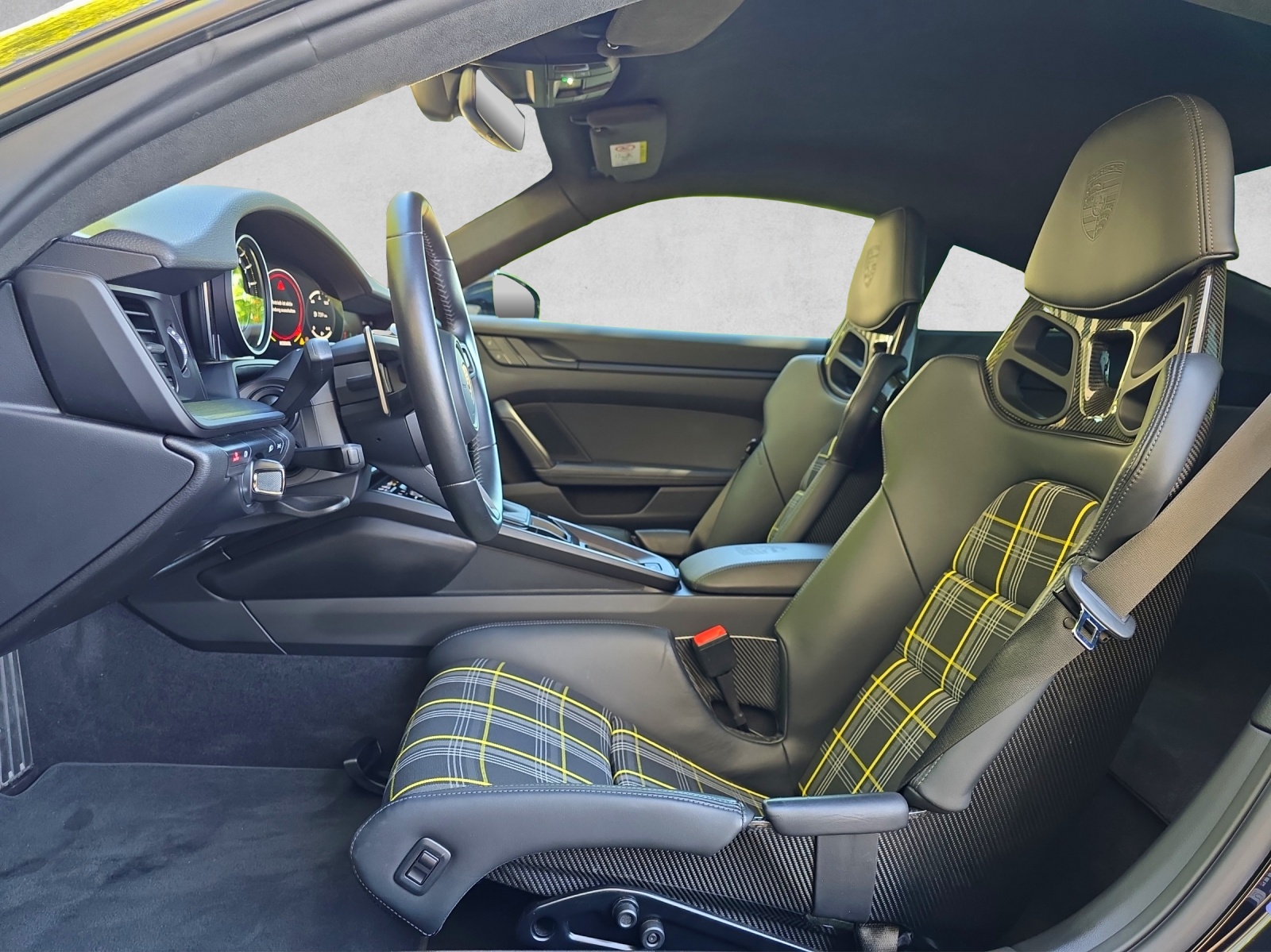 PORSCHE 911 GT3 Touring PDK-image-9