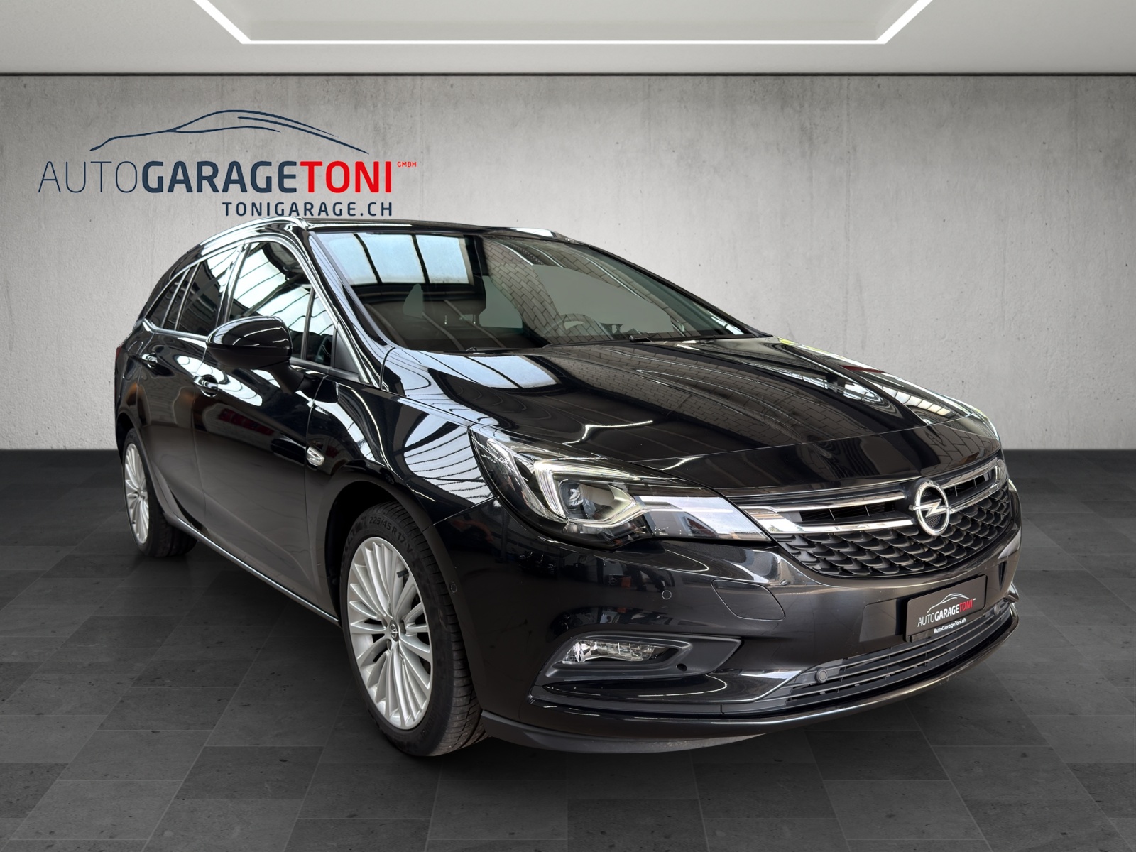 OPEL Astra Sports Tourer 1.4i Turbo Excellence-showroom-element-1