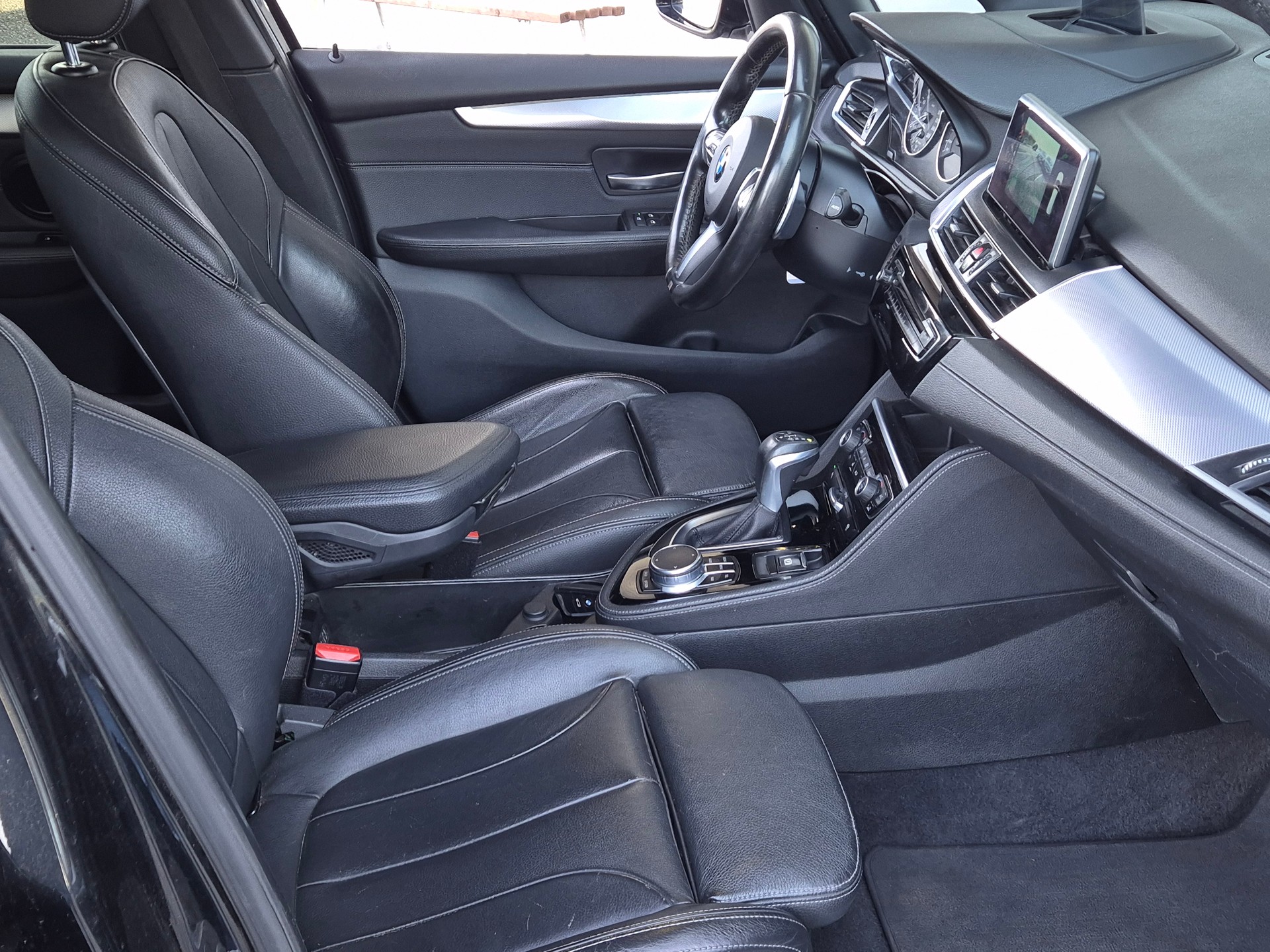 BMW 220d xDrive Gran Tourer M Sport Steptronic-image-13