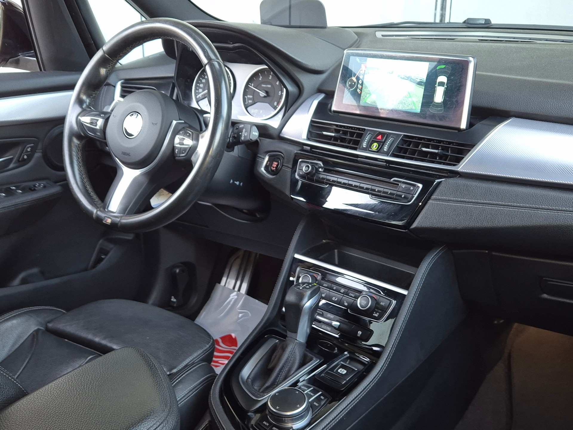 BMW 220d xDrive Gran Tourer M Sport Steptronic-image-10