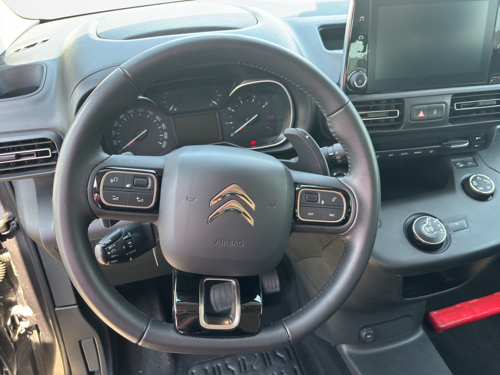 CITROEN Berlingo 1.5 BlueHDi 130 Shine-image-8
