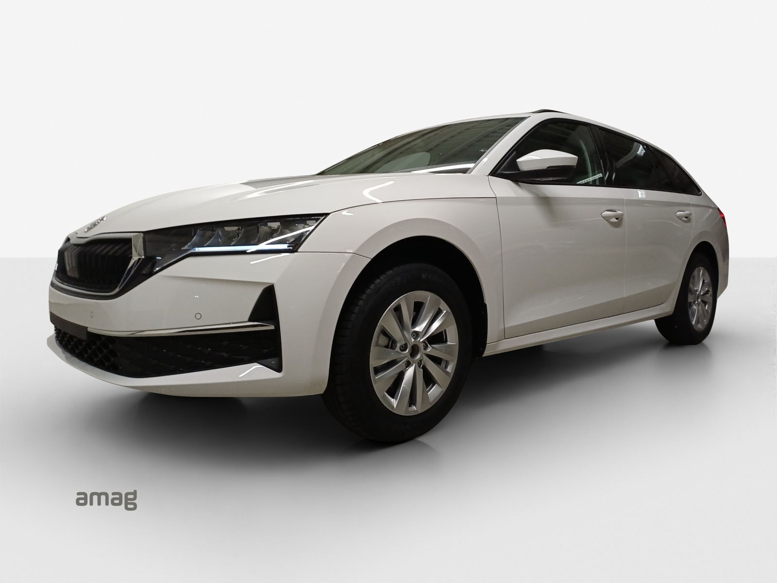 SKODA Octavia Combi 1.5 TSI mHEV DSG Dynamic