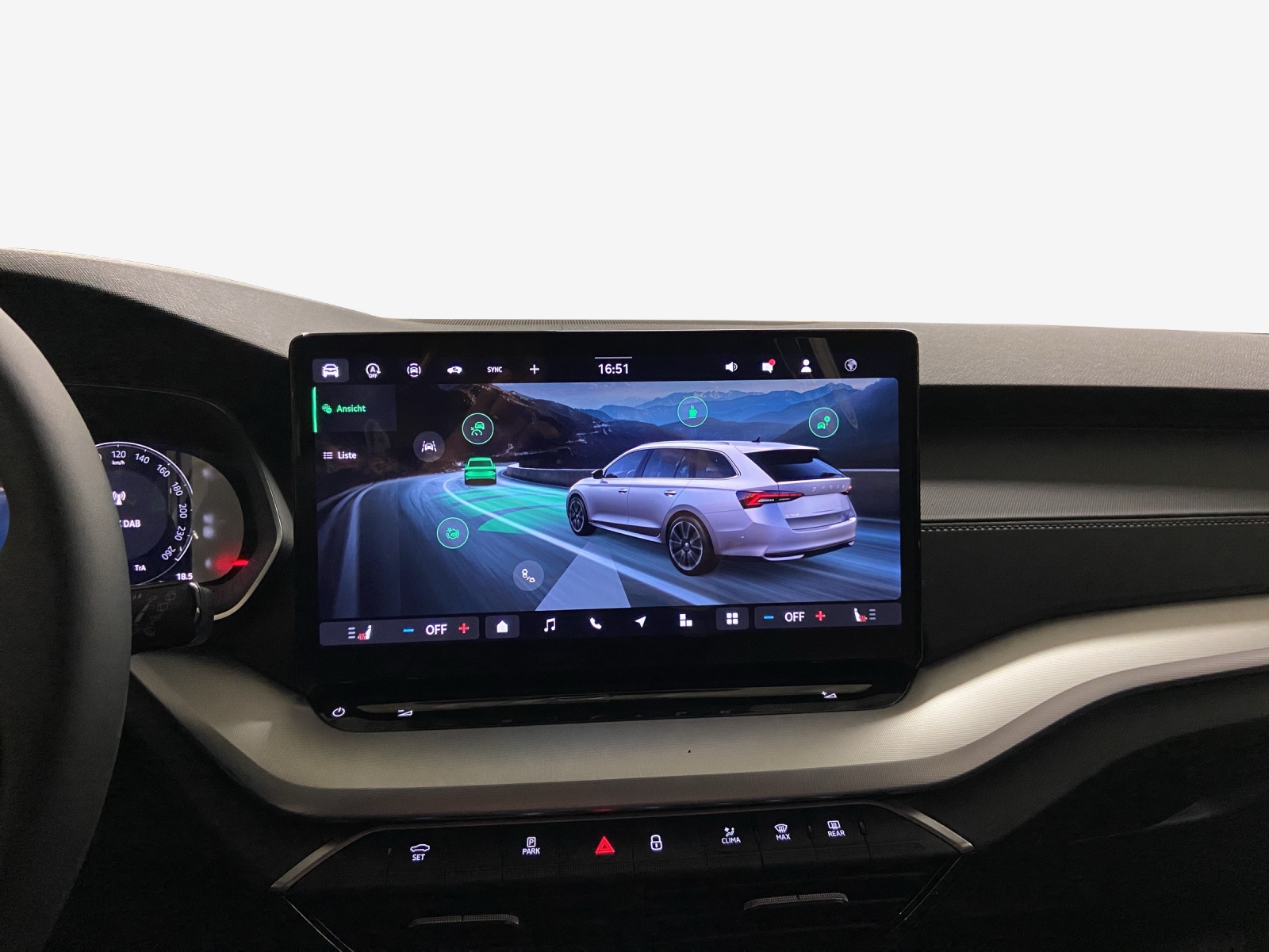 SKODA Octavia Combi 1.5 TSI mHEV DSG Dynamic-image-11