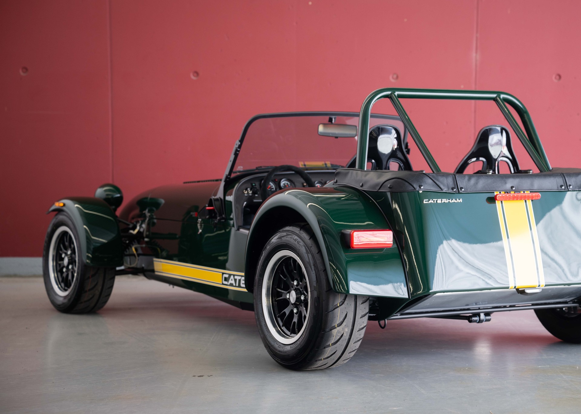 CATERHAM Seven 340R SV (MY26, Swiss new car, Vintage Green paint, 24-month factory warranty)-image-12