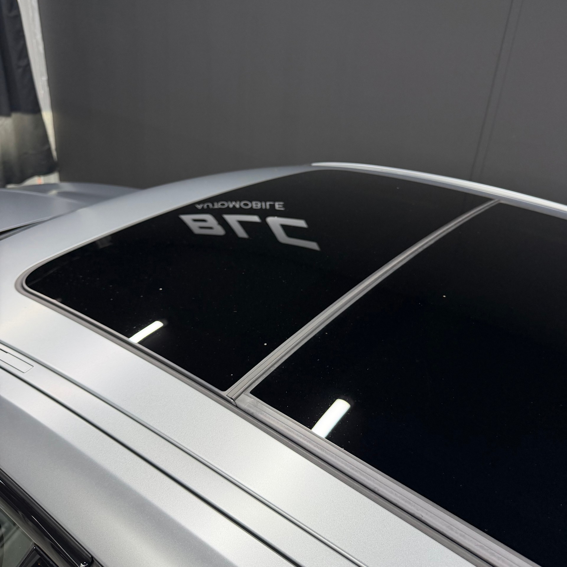BMW M135i xDrive Steptronic-image-7