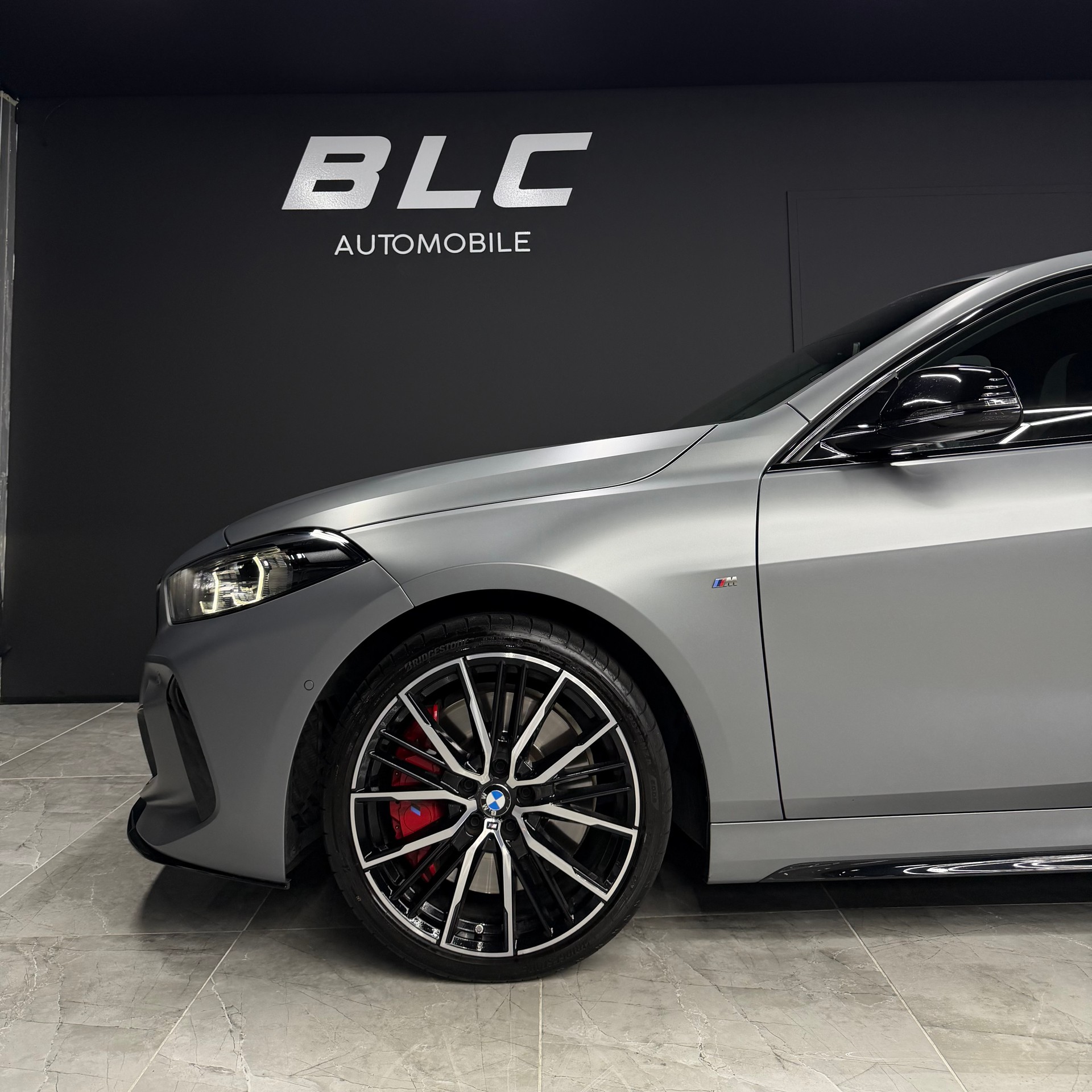 BMW M135i xDrive Steptronic-image-3