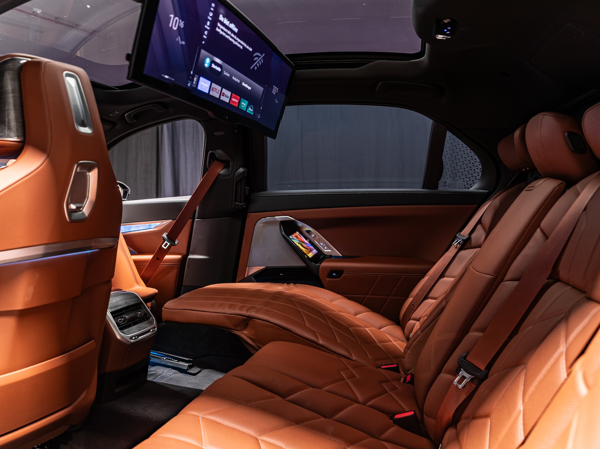 BMW 740d xDrive 48V Steptronic-image-21