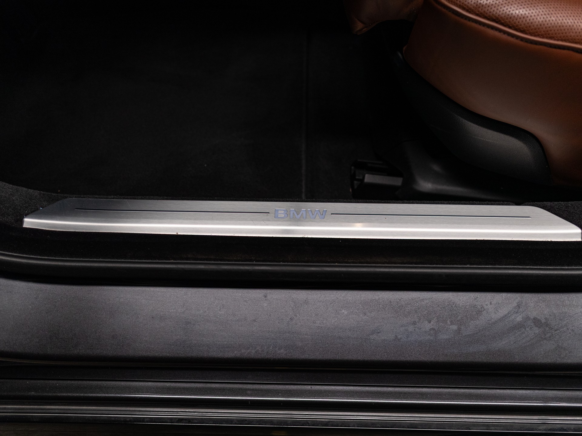 BMW 740d xDrive 48V Steptronic-image-9