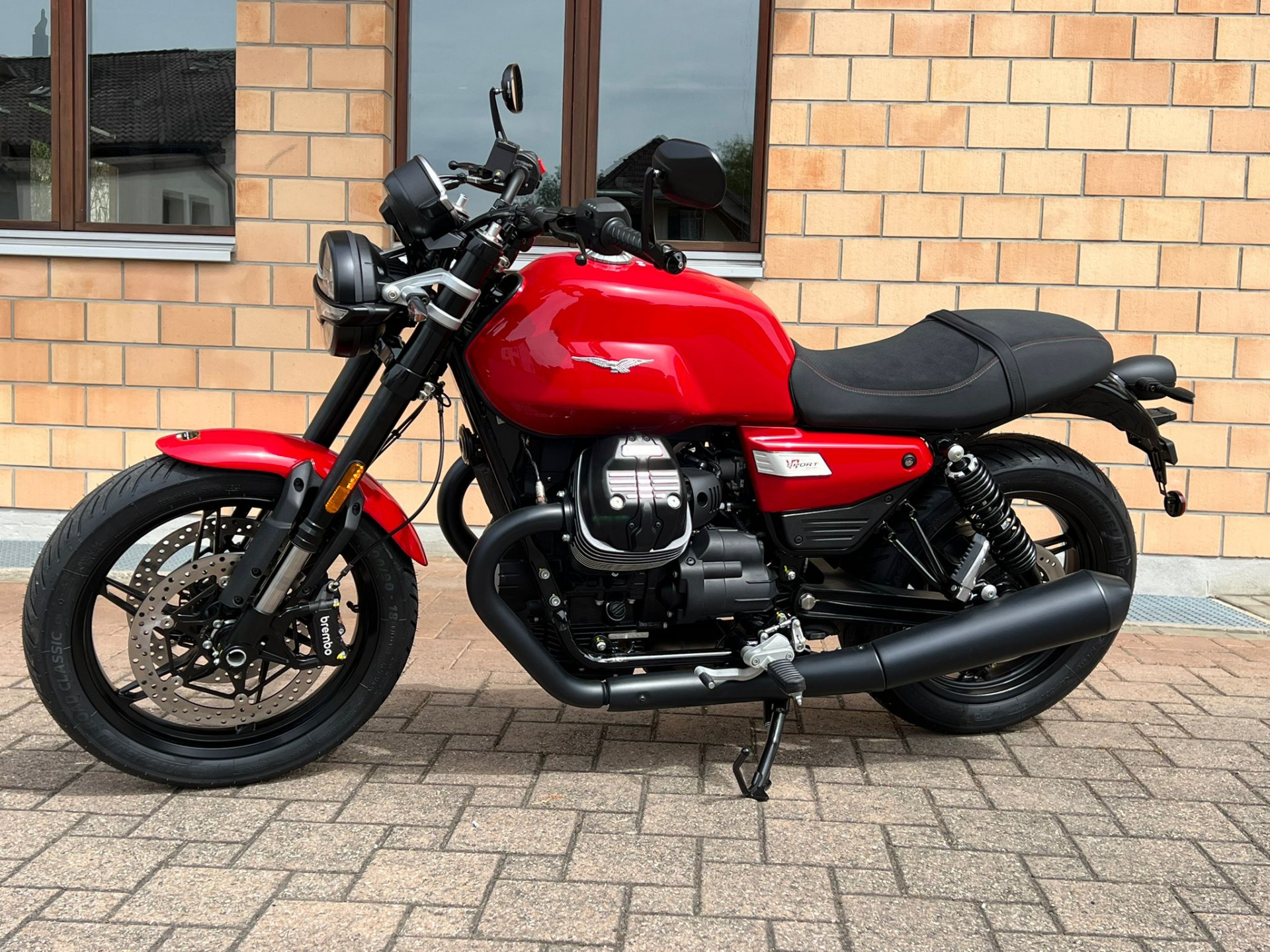 MOTO GUZZI V7 850 Sport-showroom-element-1