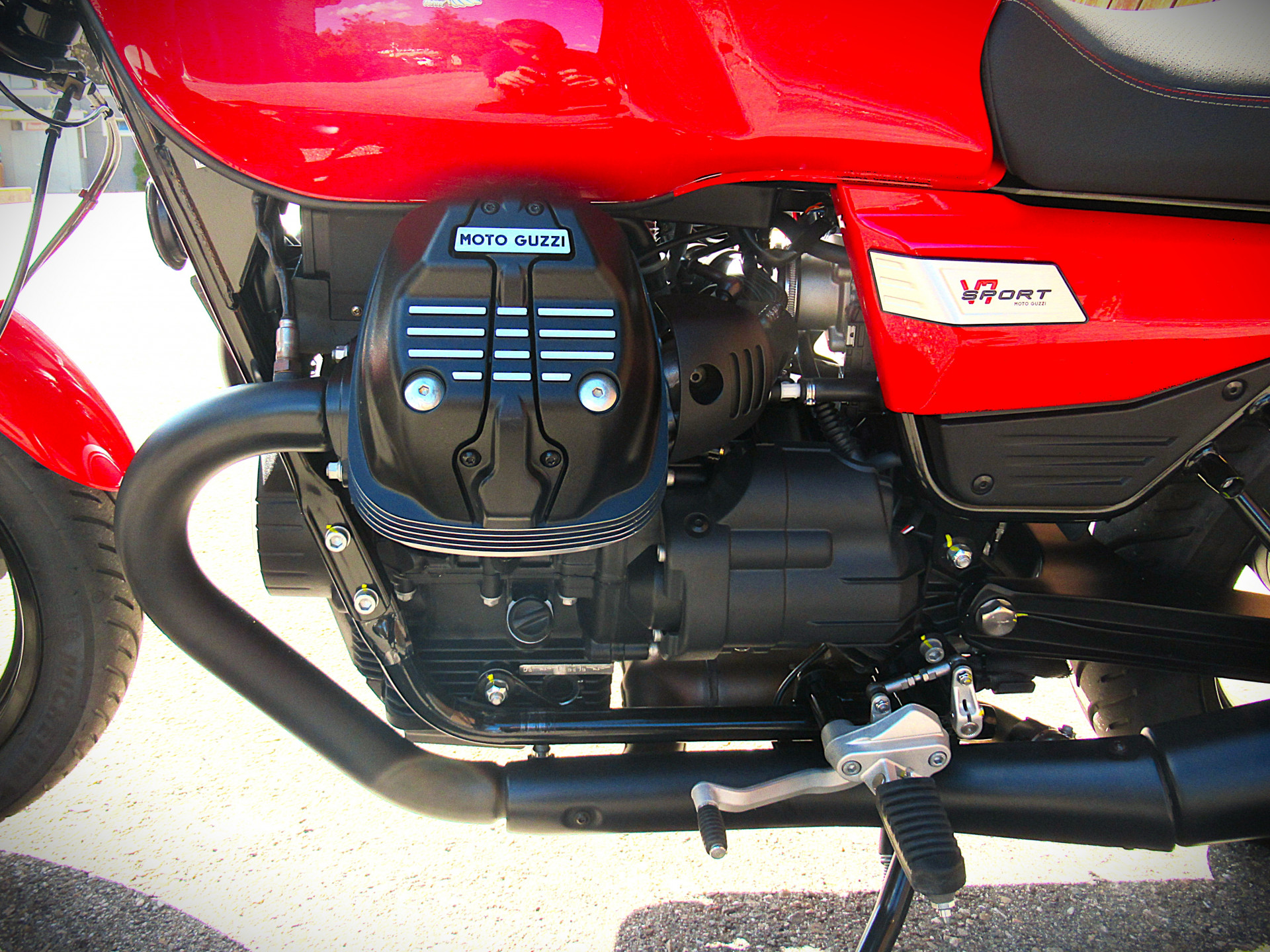 MOTO GUZZI V7 850 Sport-image-9