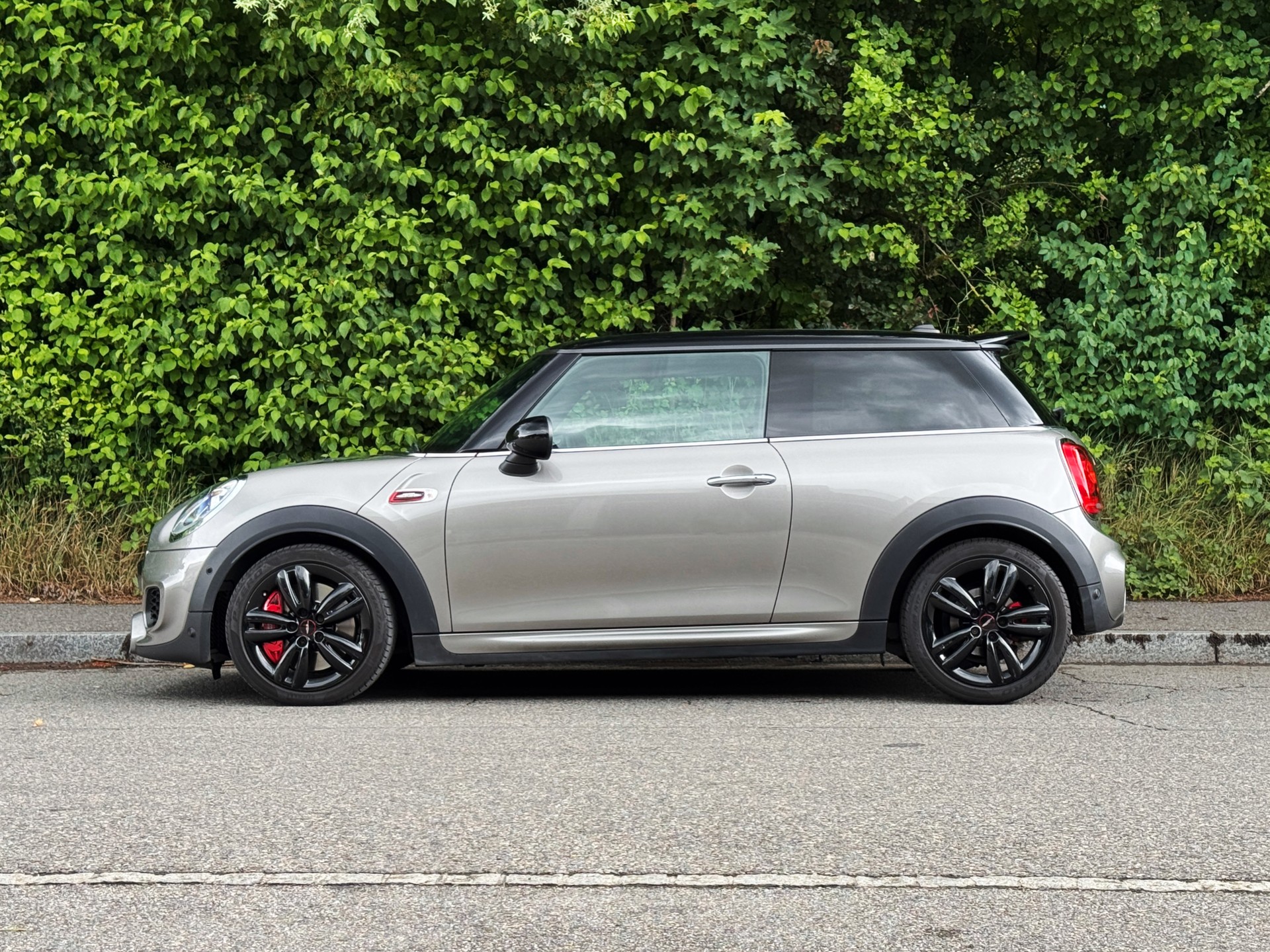 MINI Cooper John Cooper Works Steptronic-showroom-element-2