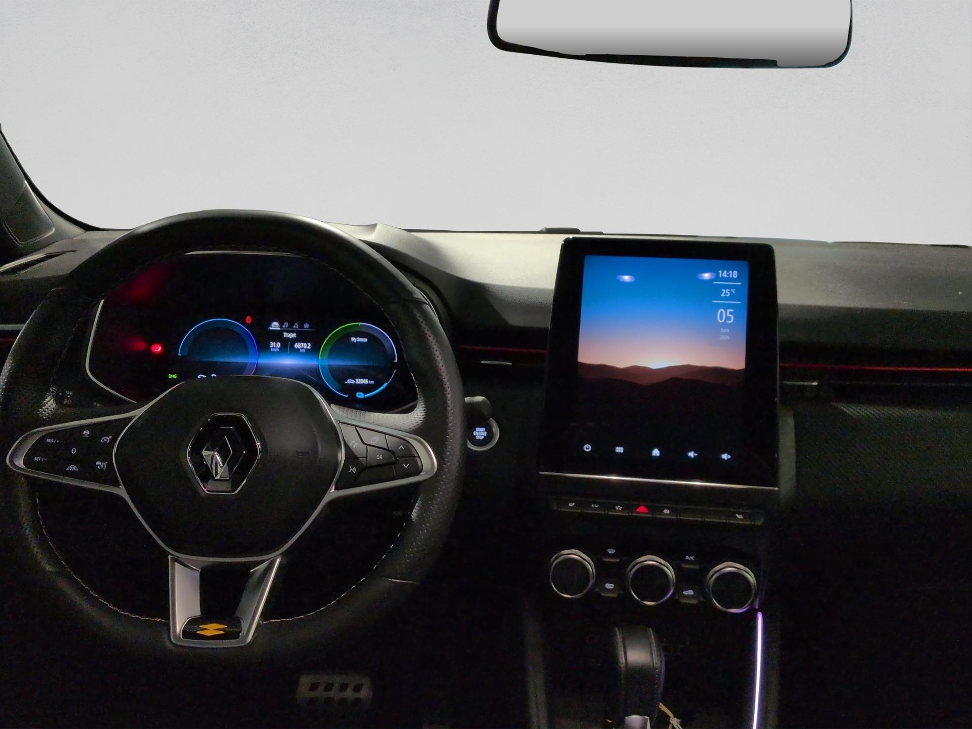 RENAULT Clio 1.6 E-Tech RS Line-image-11
