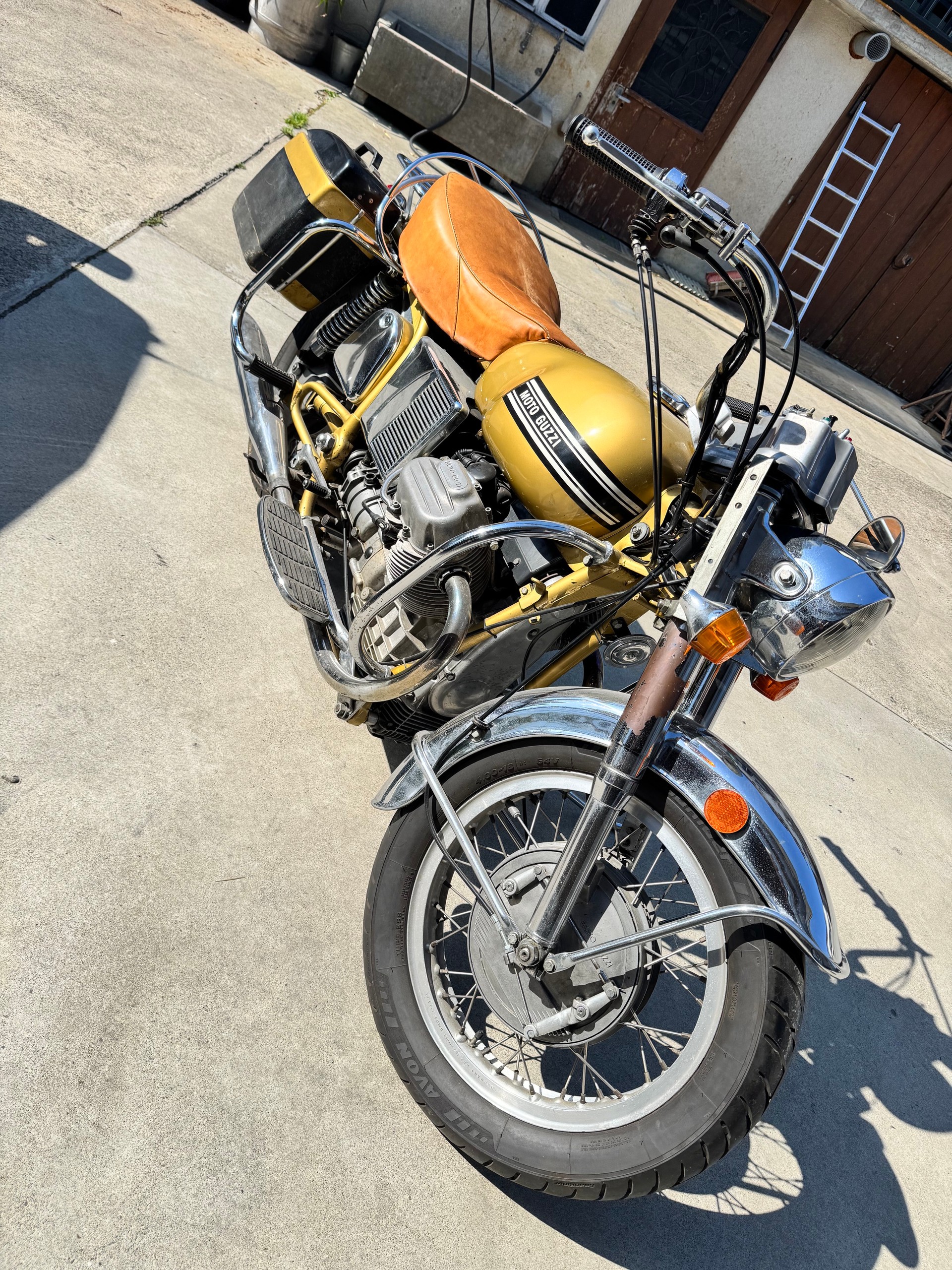 MOTO GUZZI-image-2