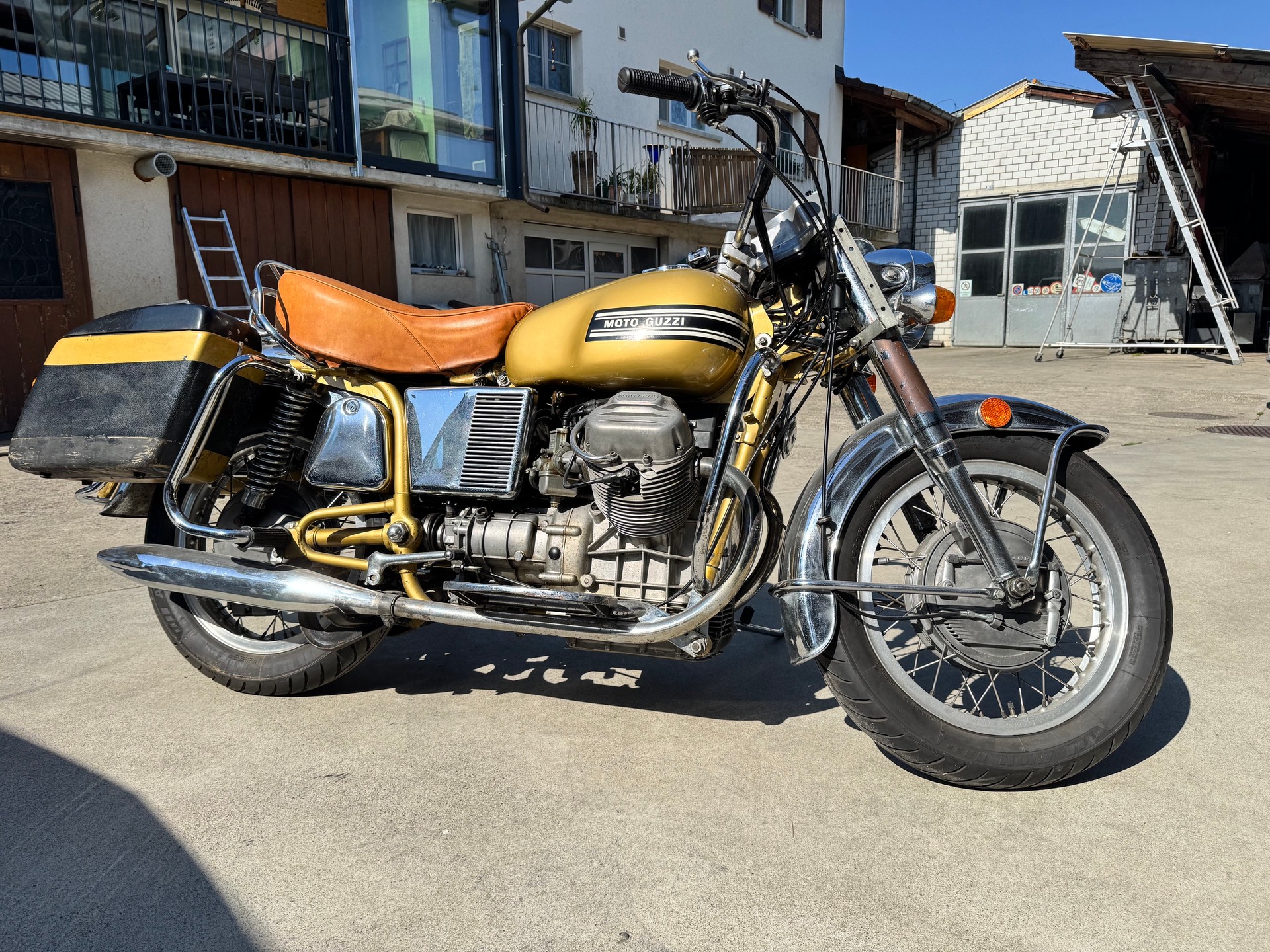 MOTO GUZZI-image-3