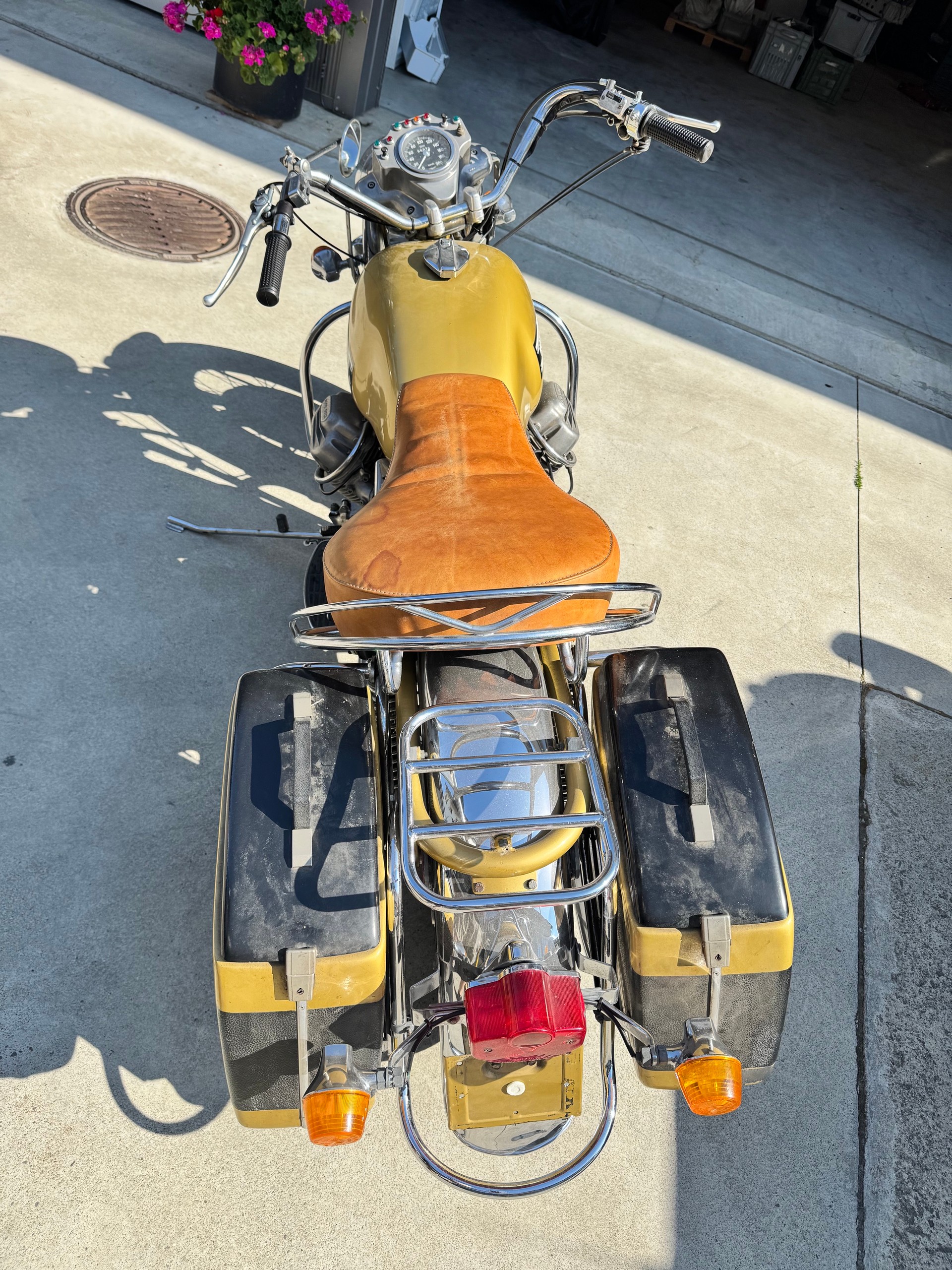 MOTO GUZZI-image-7
