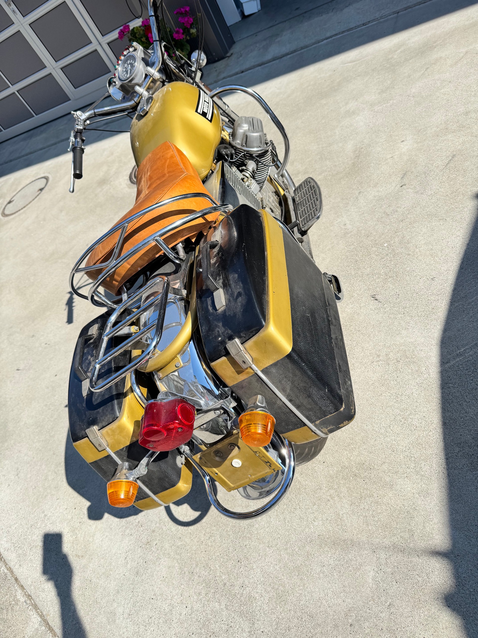 MOTO GUZZI-image-5
