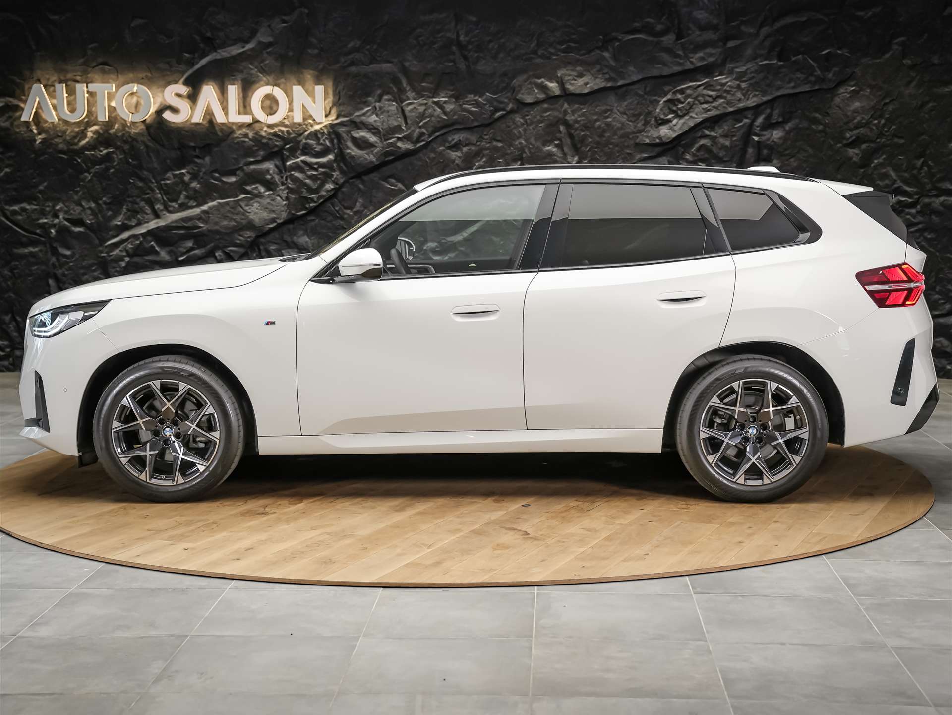 BMW X3 20d xDrive M Sport*Werksgarantie*El. Sitze mit Memory*Anhängerkupplung*-showroom-element-2