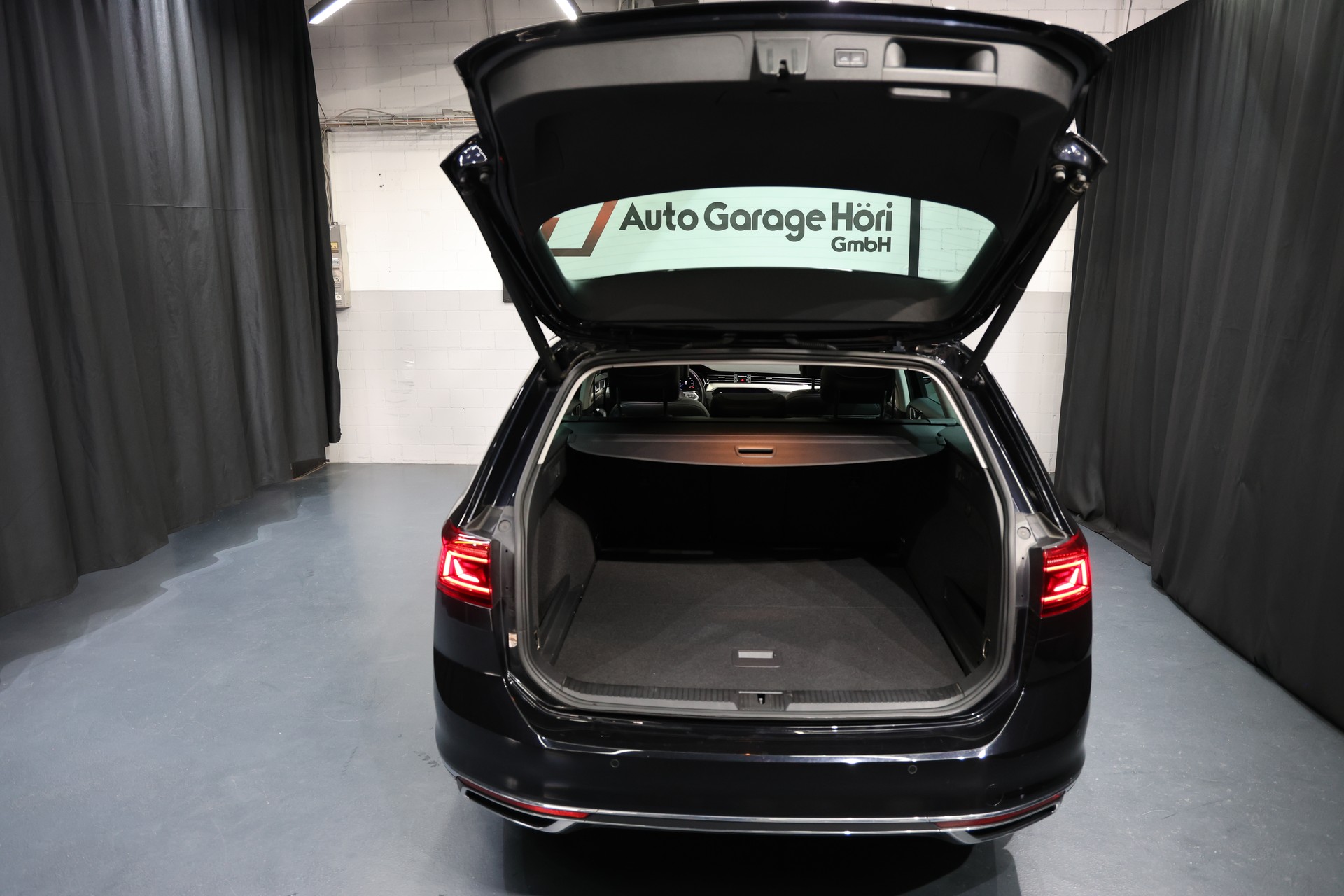 VW Passat 2.0 TDI BMT Highline 4Motion DSG Vollausstattung 200PS-image-19