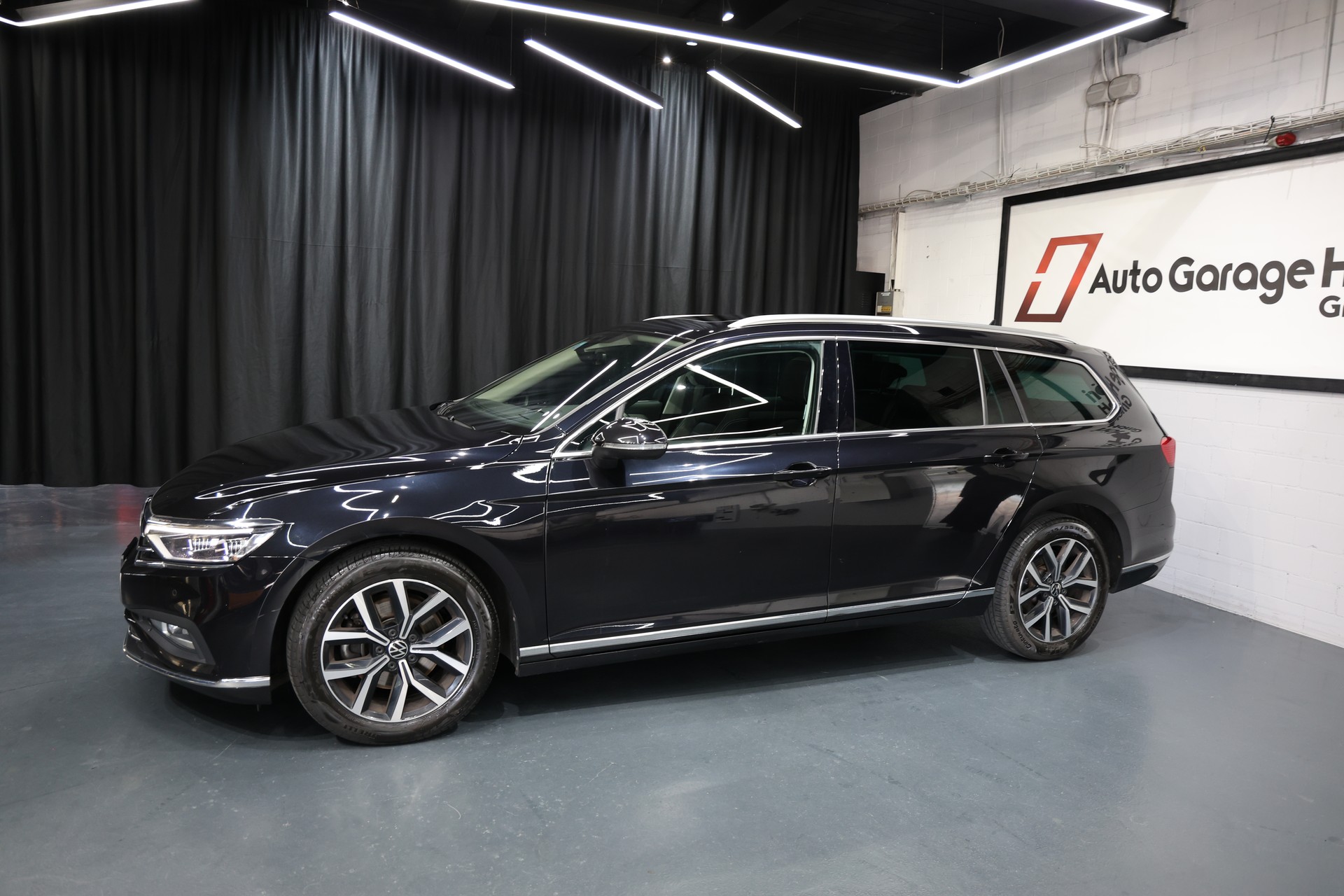 VW Passat 2.0 TDI BMT Highline 4Motion DSG Vollausstattung 200PS-showroom-element-3