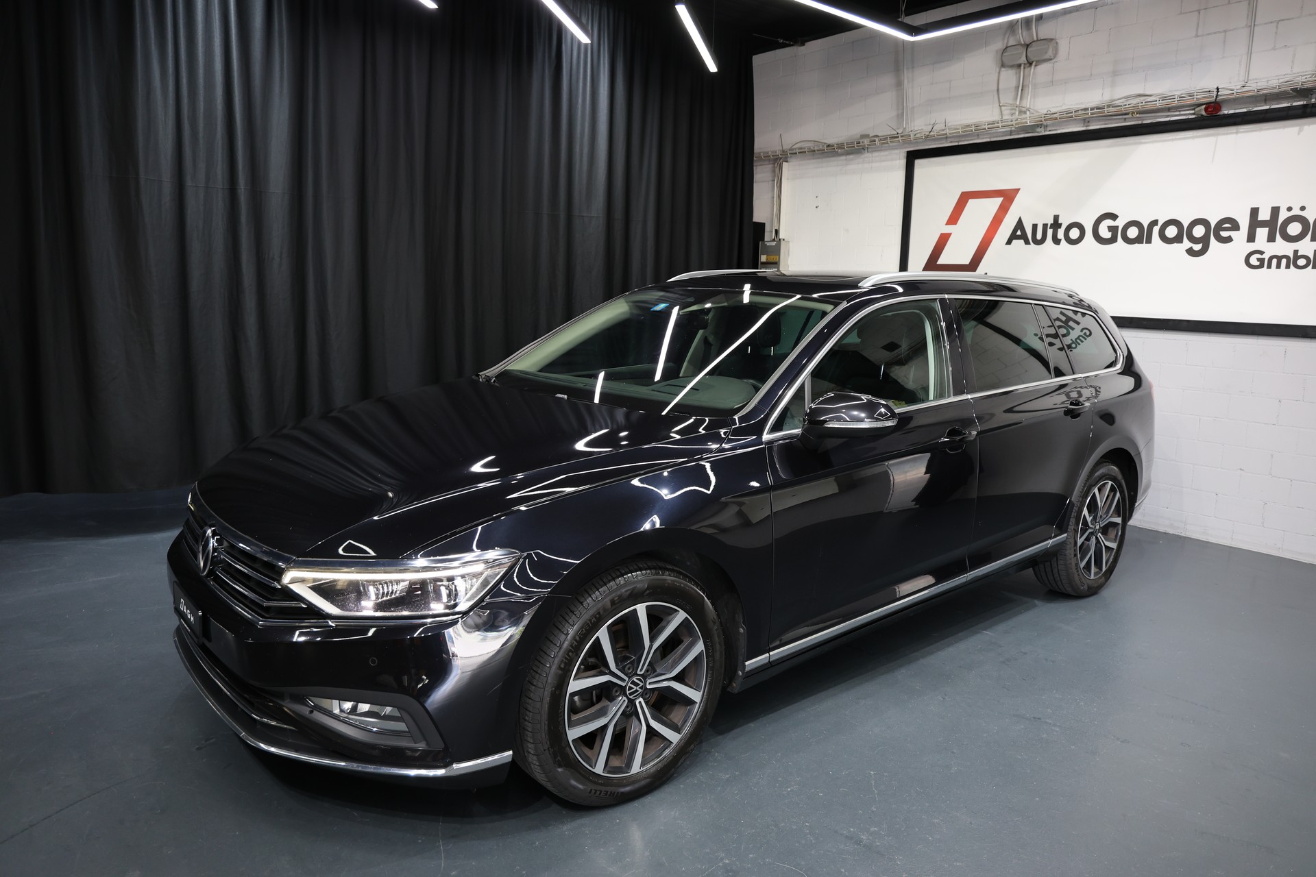 VW Passat 2.0 TDI BMT Highline 4Motion DSG Vollausstattung 200PS-showroom-element-2