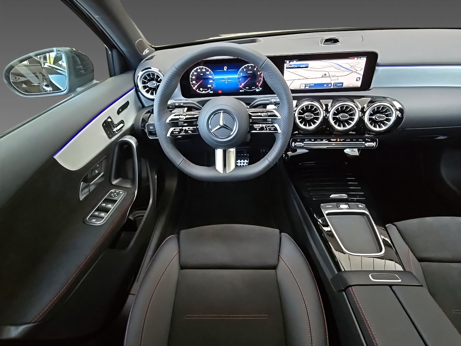 MERCEDES-BENZ A 250 4Matic AMG Line-image-10