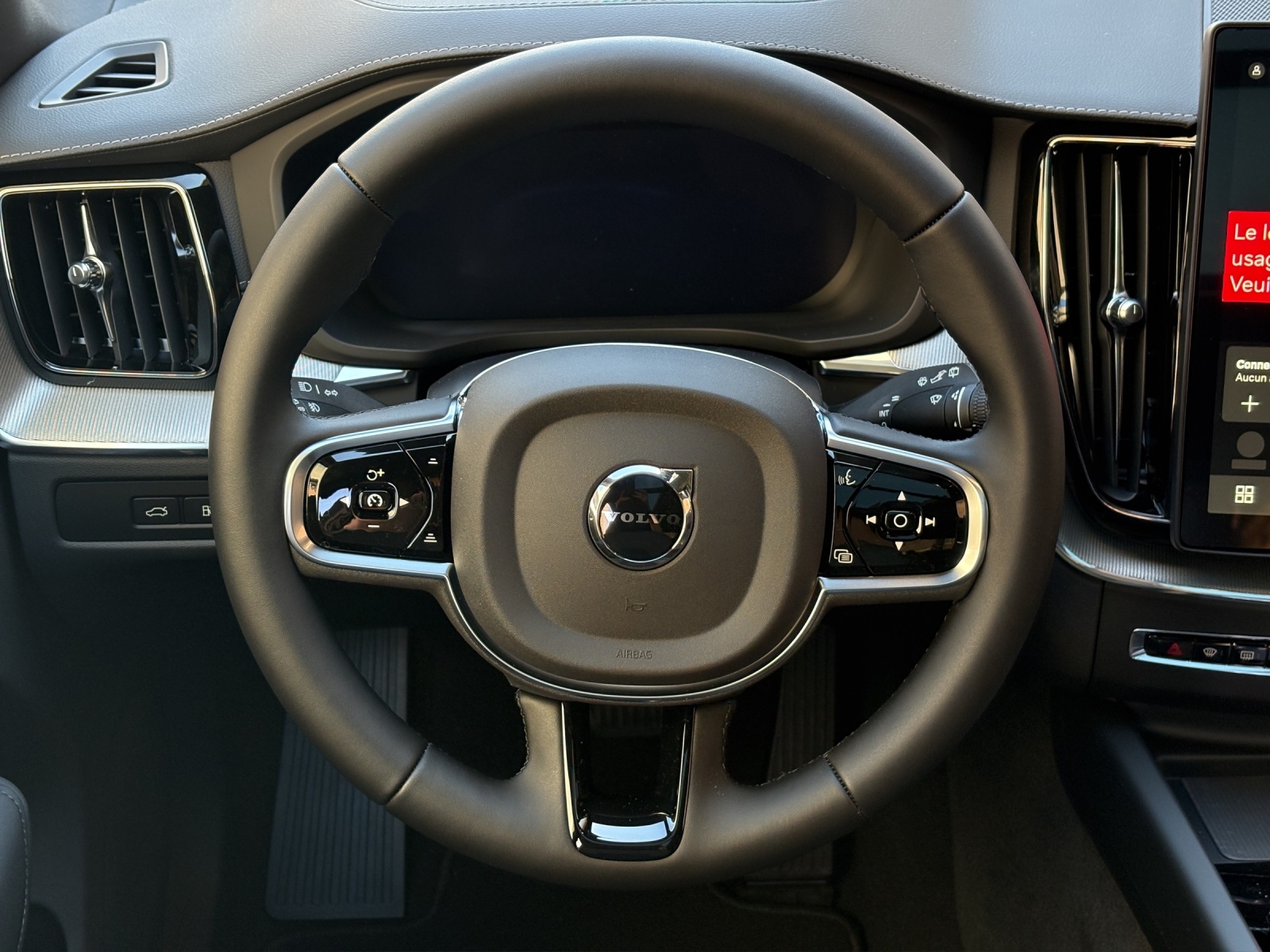 VOLVO XC60 T8 eAWD PluginHybrid Black Edition Geartronic-image-10