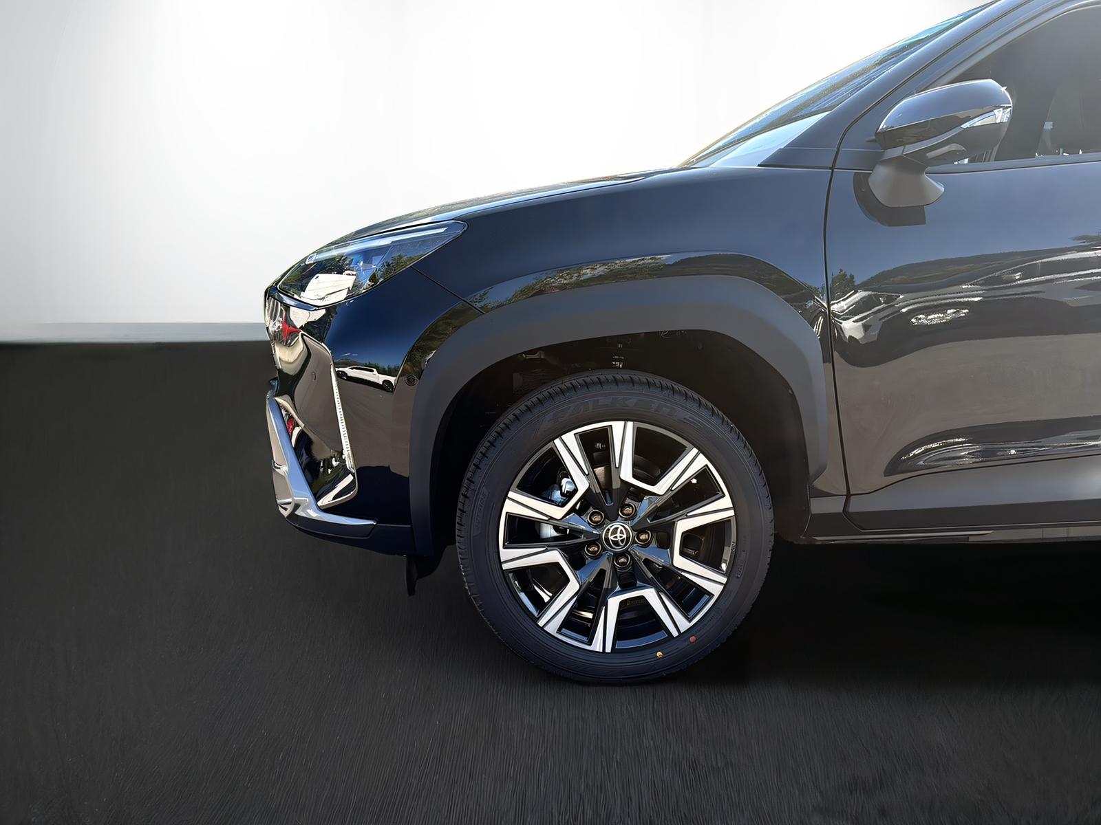 TOYOTA Yaris Cross 1.5 VVT-i HSD Premium AWD-i-showroom-element-3