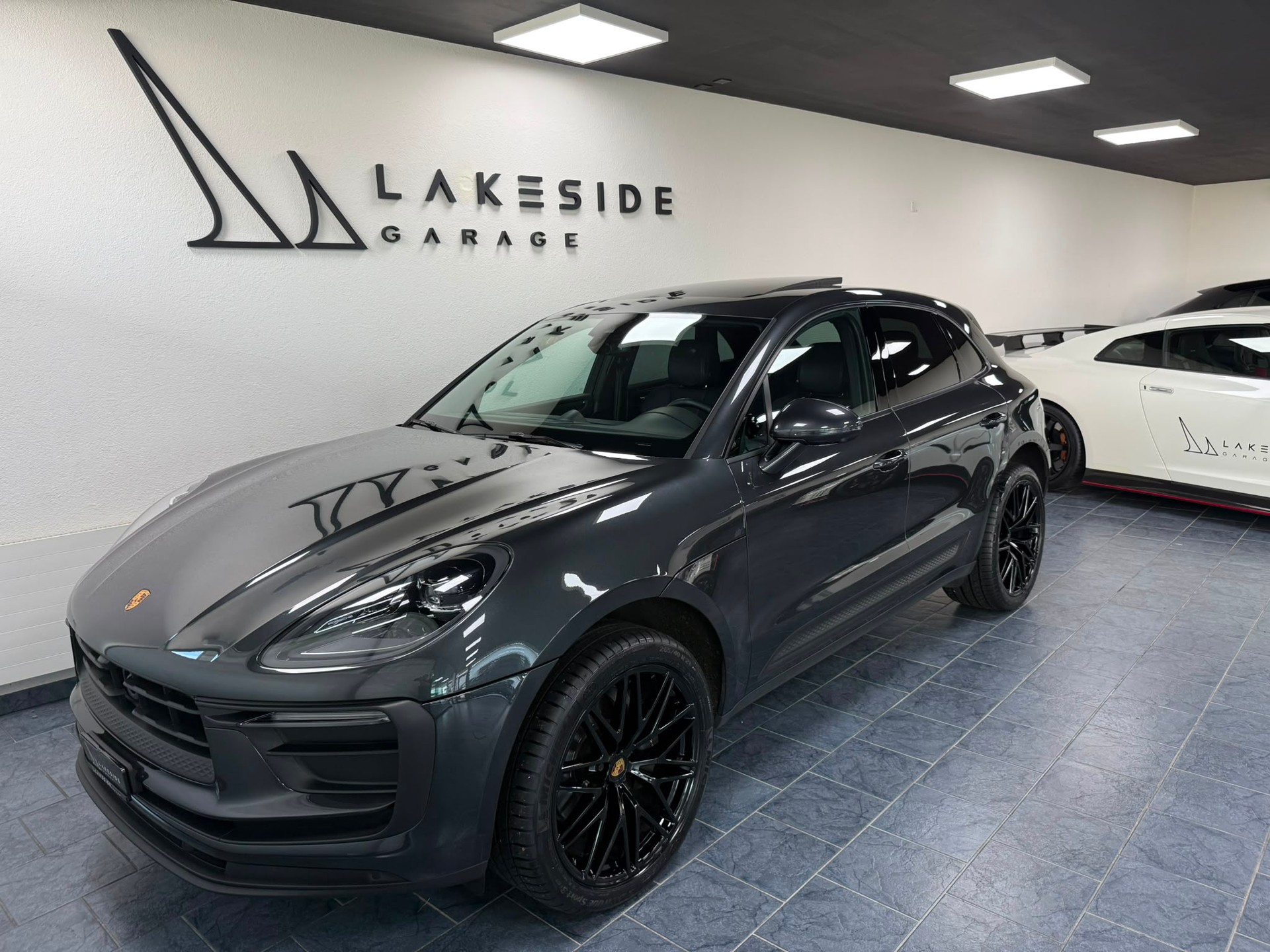 PORSCHE Macan PDK