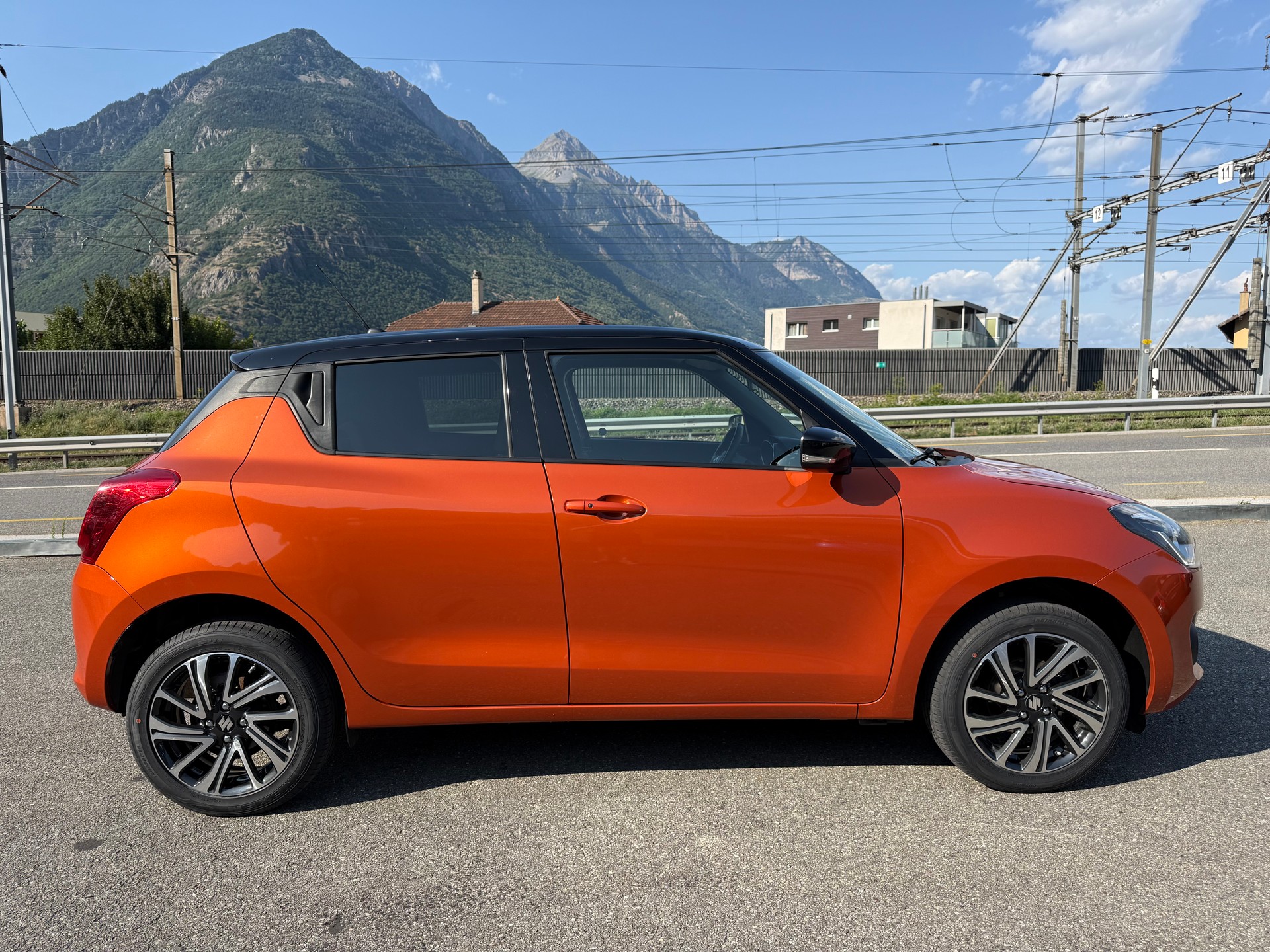 SUZUKI Swift 1.2 Compact Top 4x4 Hybrid-image-5