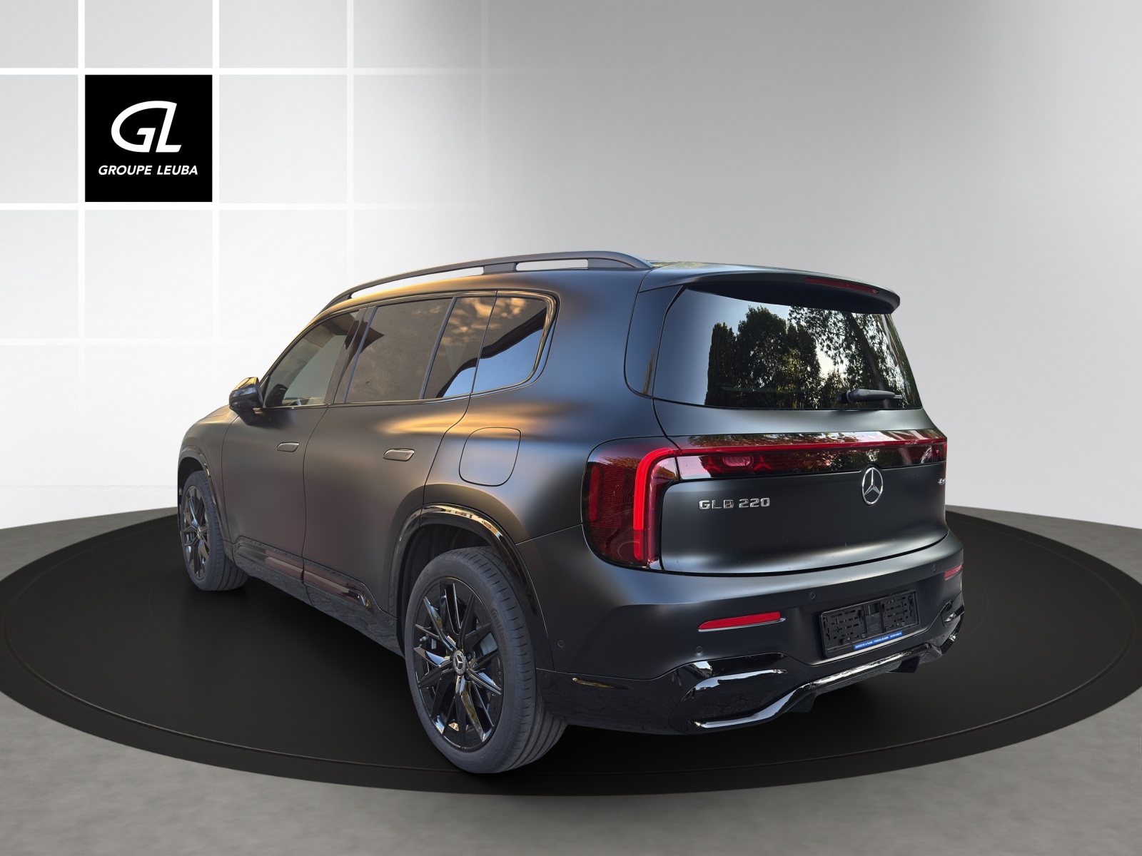 MERCEDES-BENZ GLB 220 4Matic 8G-Tronic-showroom-element-3