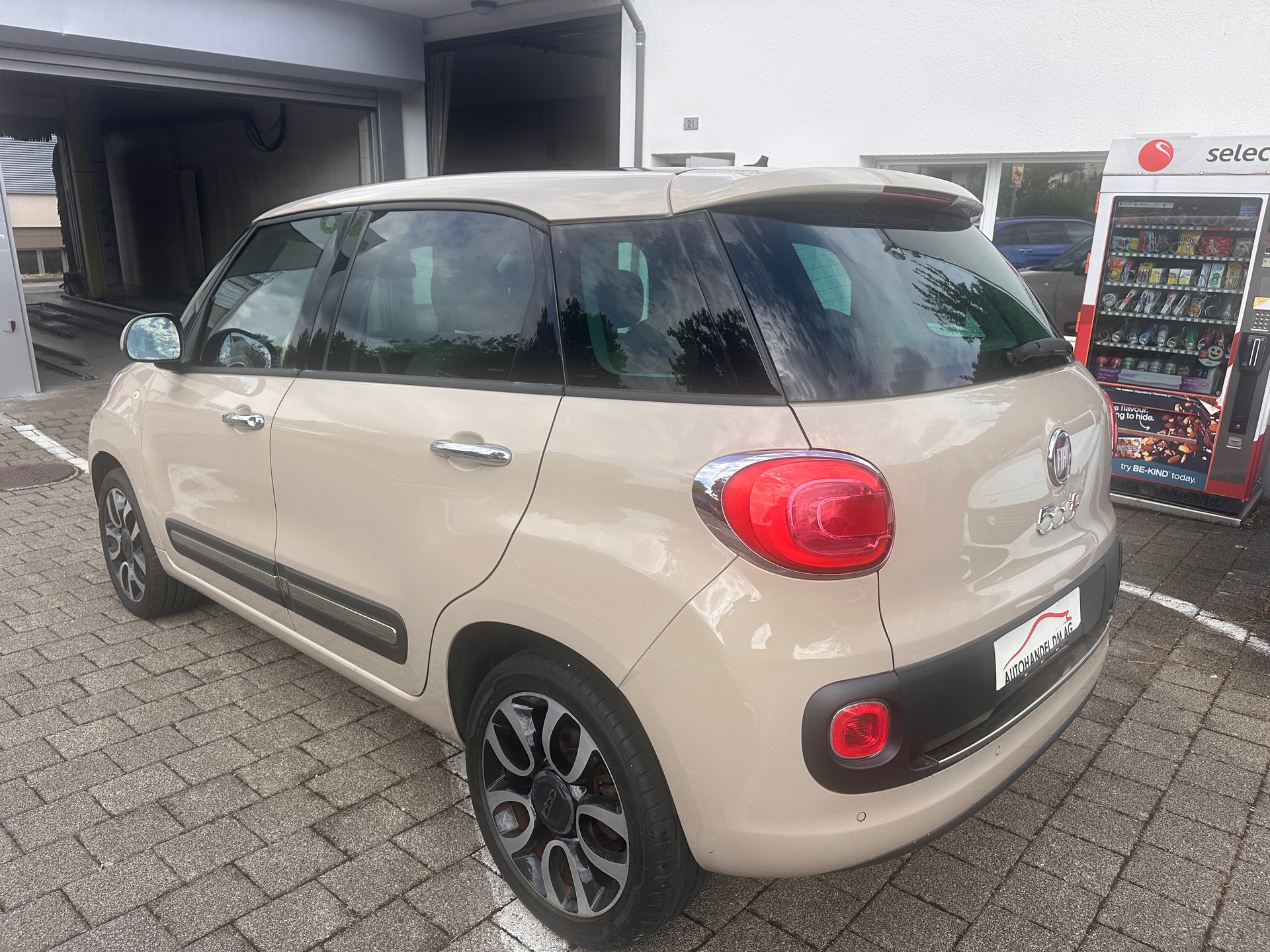 FIAT 500L 1.3 JTD Lounge-showroom-element-3