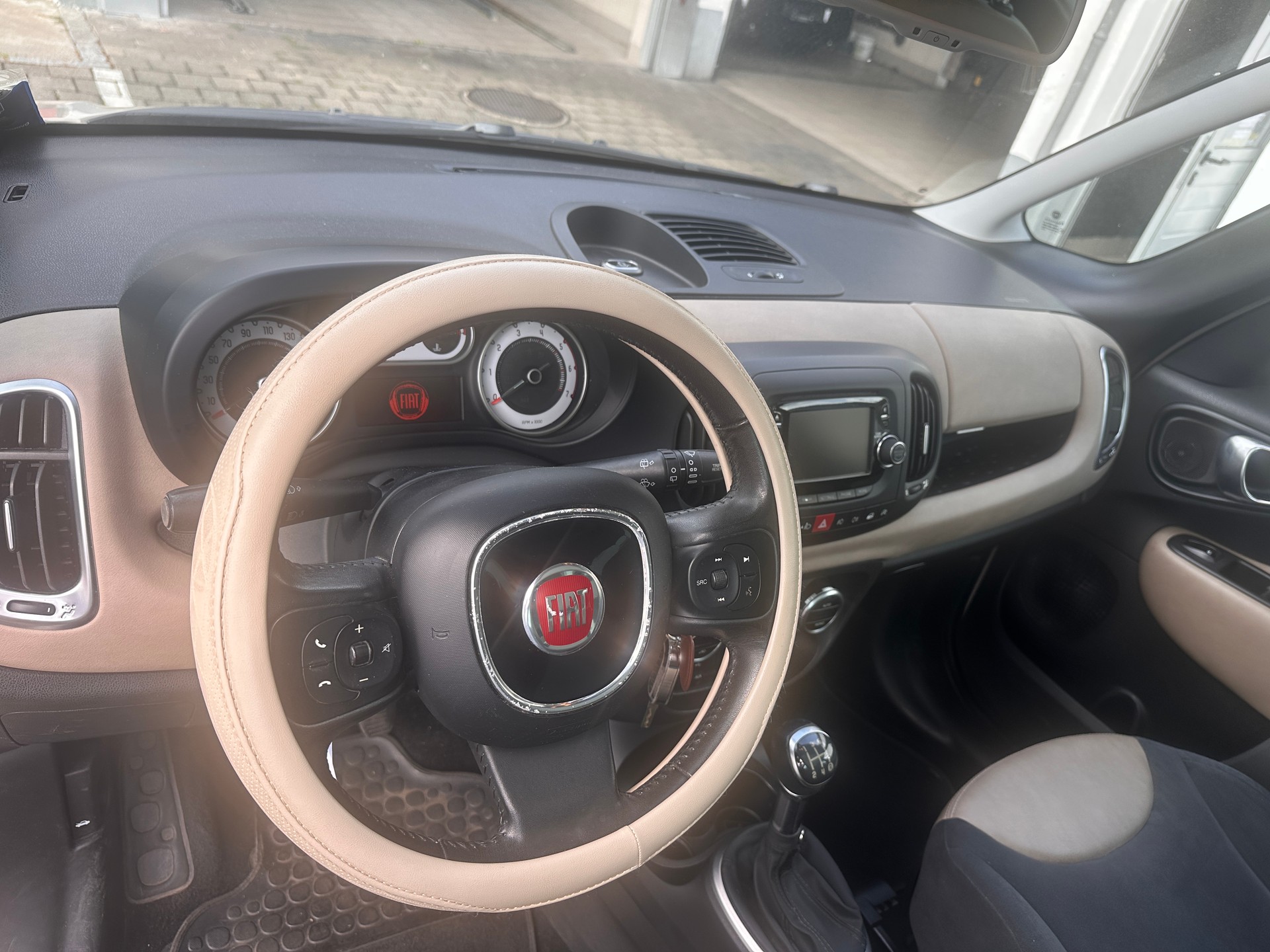 FIAT 500L 1.3 JTD Lounge-image-22