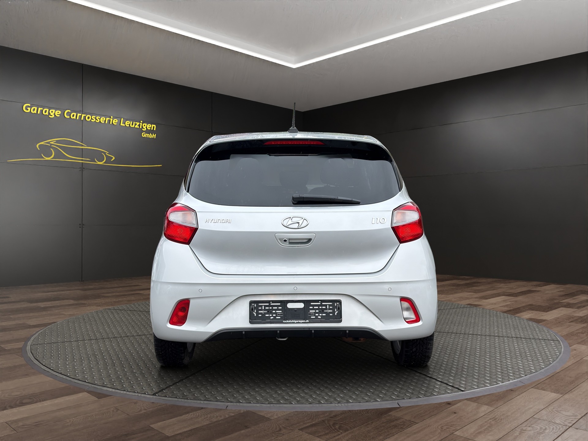 HYUNDAI i10 1.2 Amplia Automat-image-5