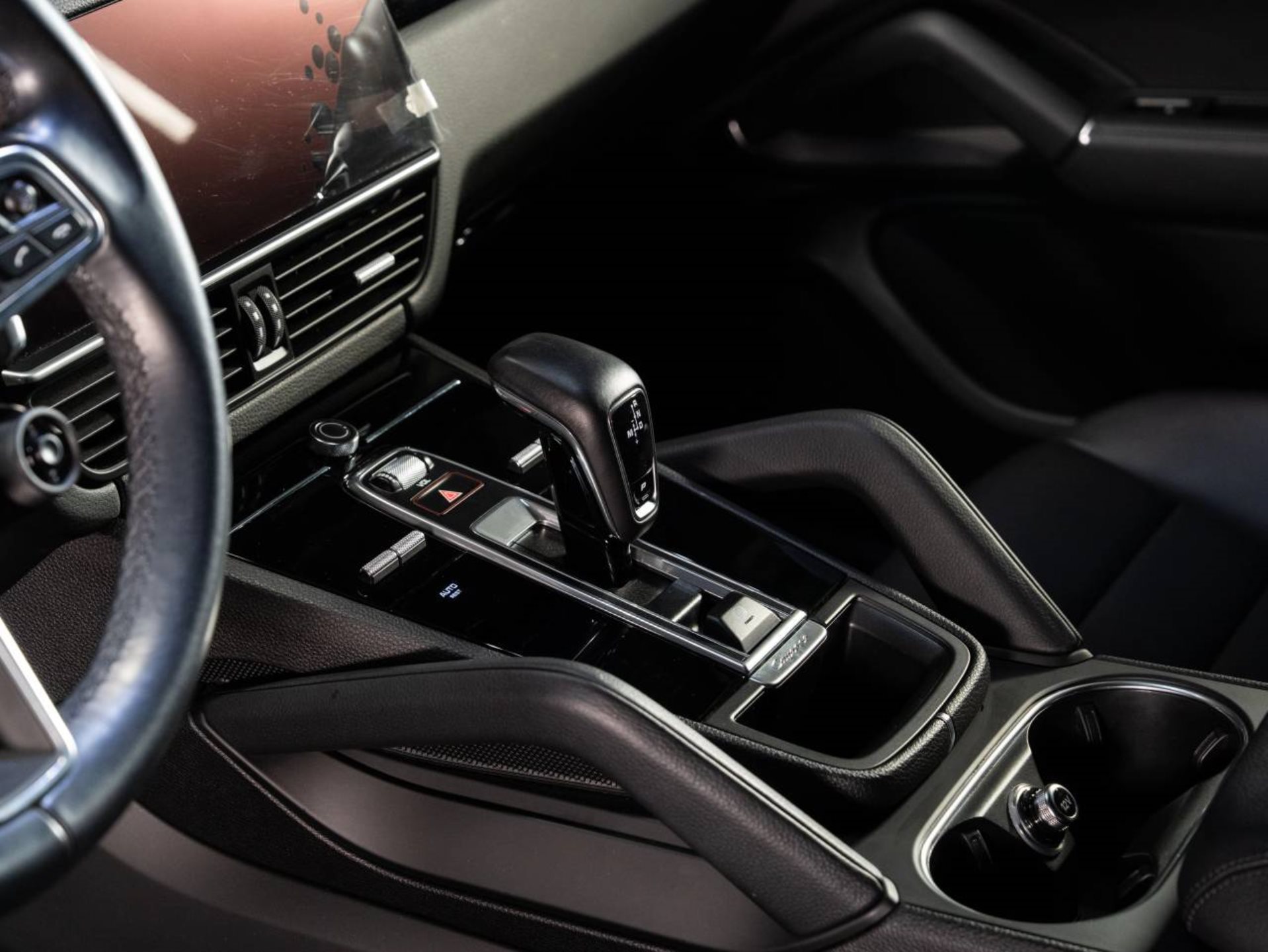 PORSCHE Cayenne E-Hybrid (MY22)-image-11